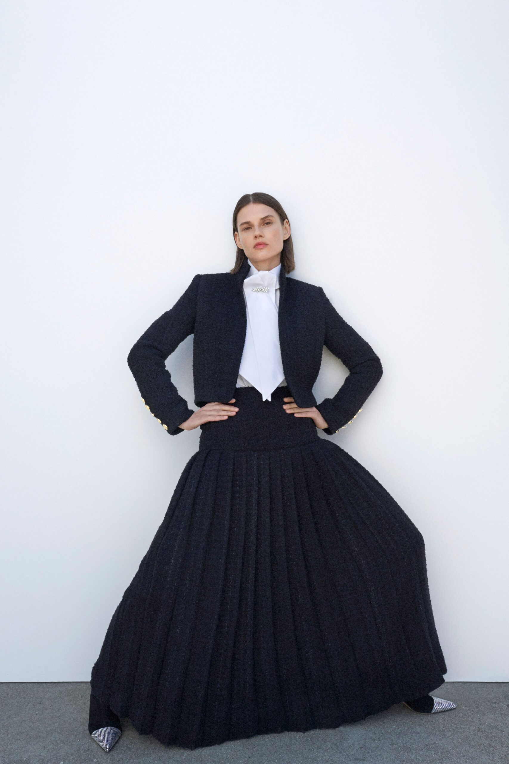 black wool long-sleeve collared tailored buttoned jacket