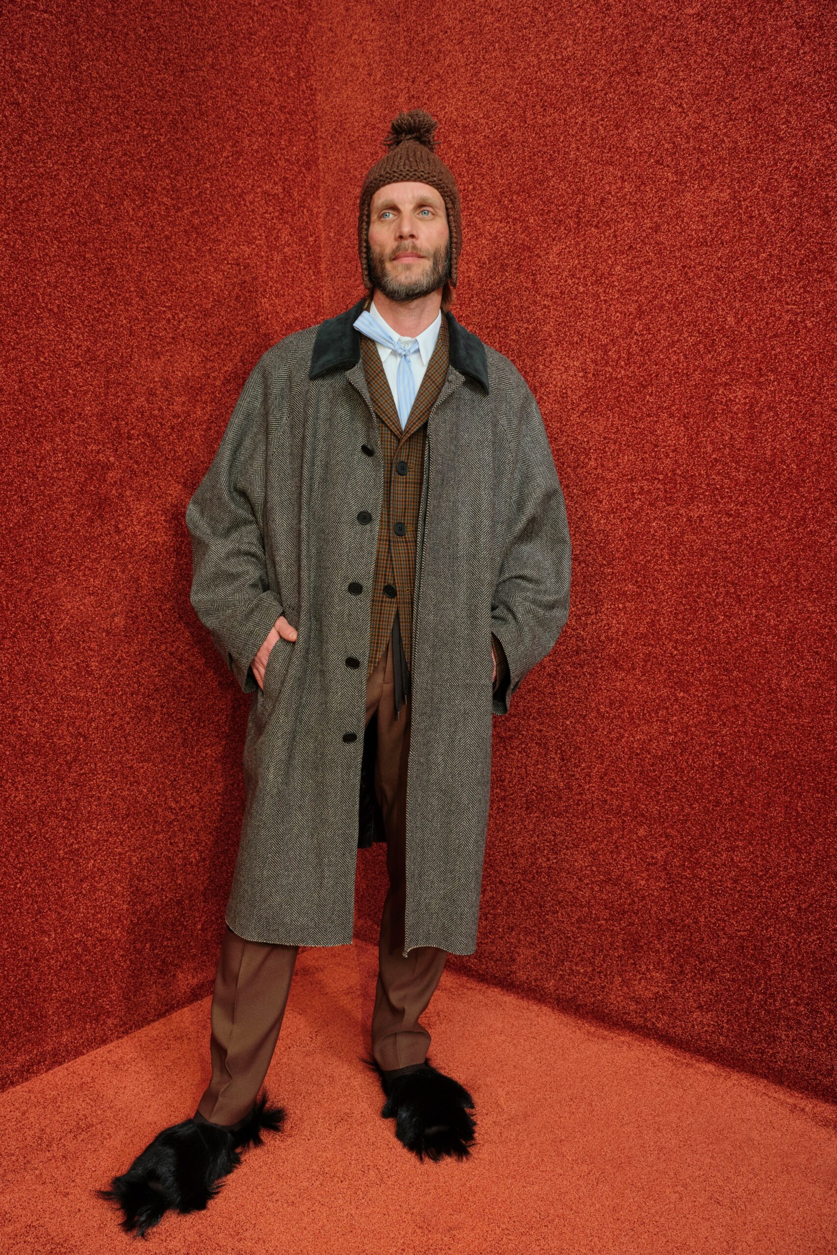 brown wool sleeveless collared fitted checked buttoned vest