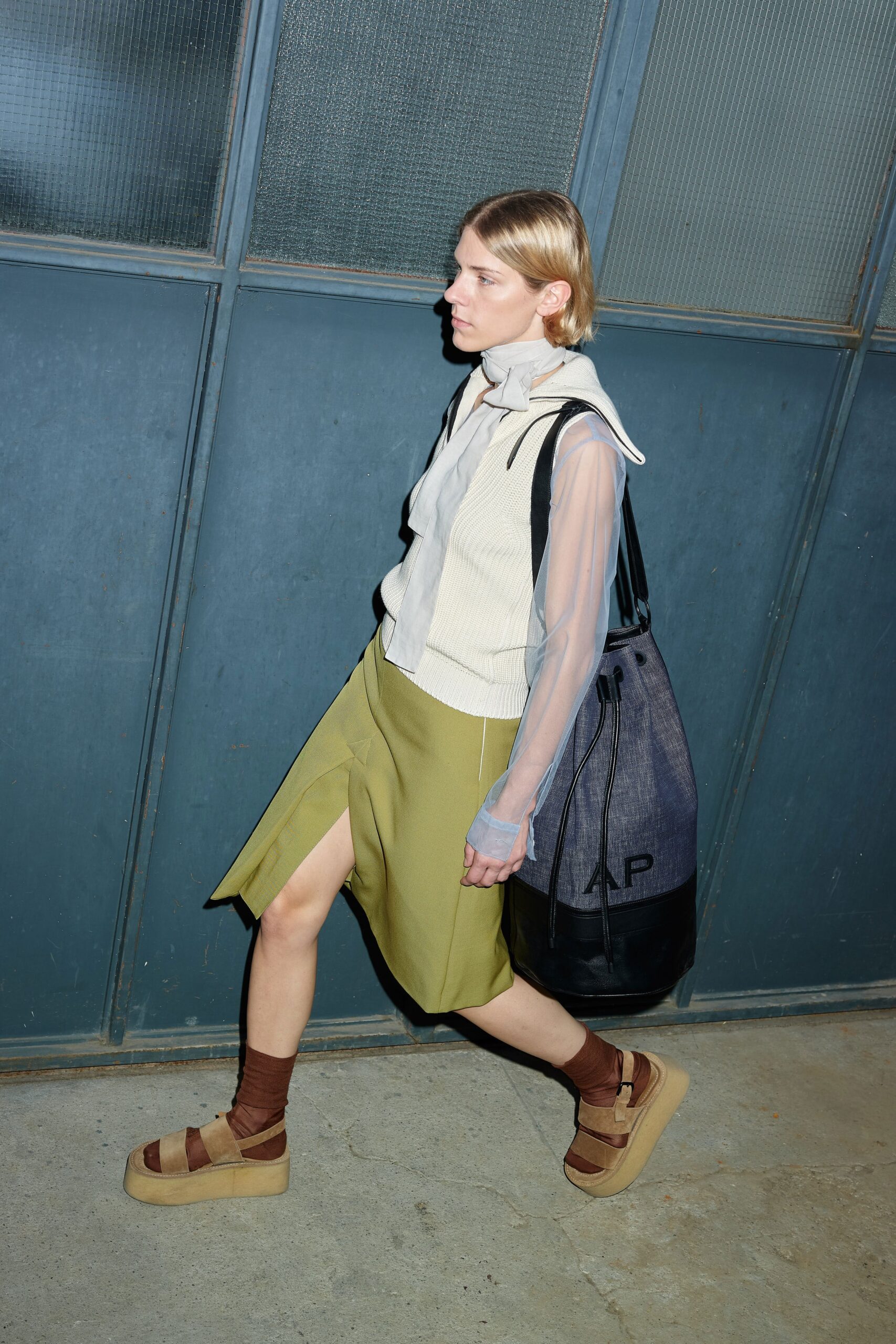 green cotton asymmetric slit fitted flared skirt