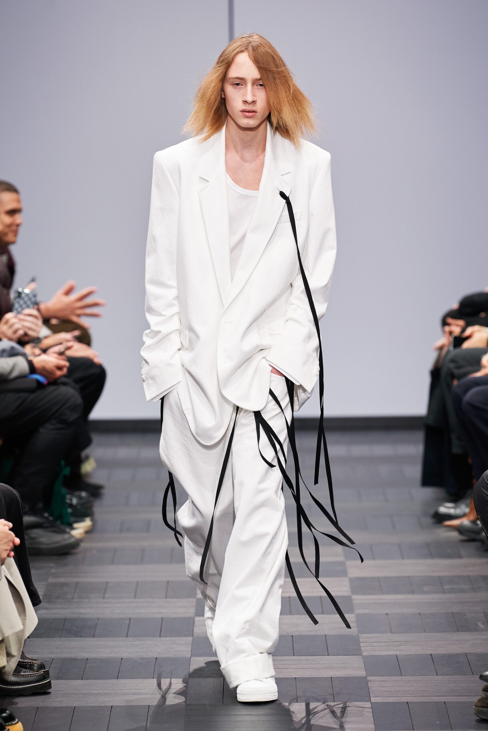 white cotton long-sleeve collared relaxed layered zippered suit