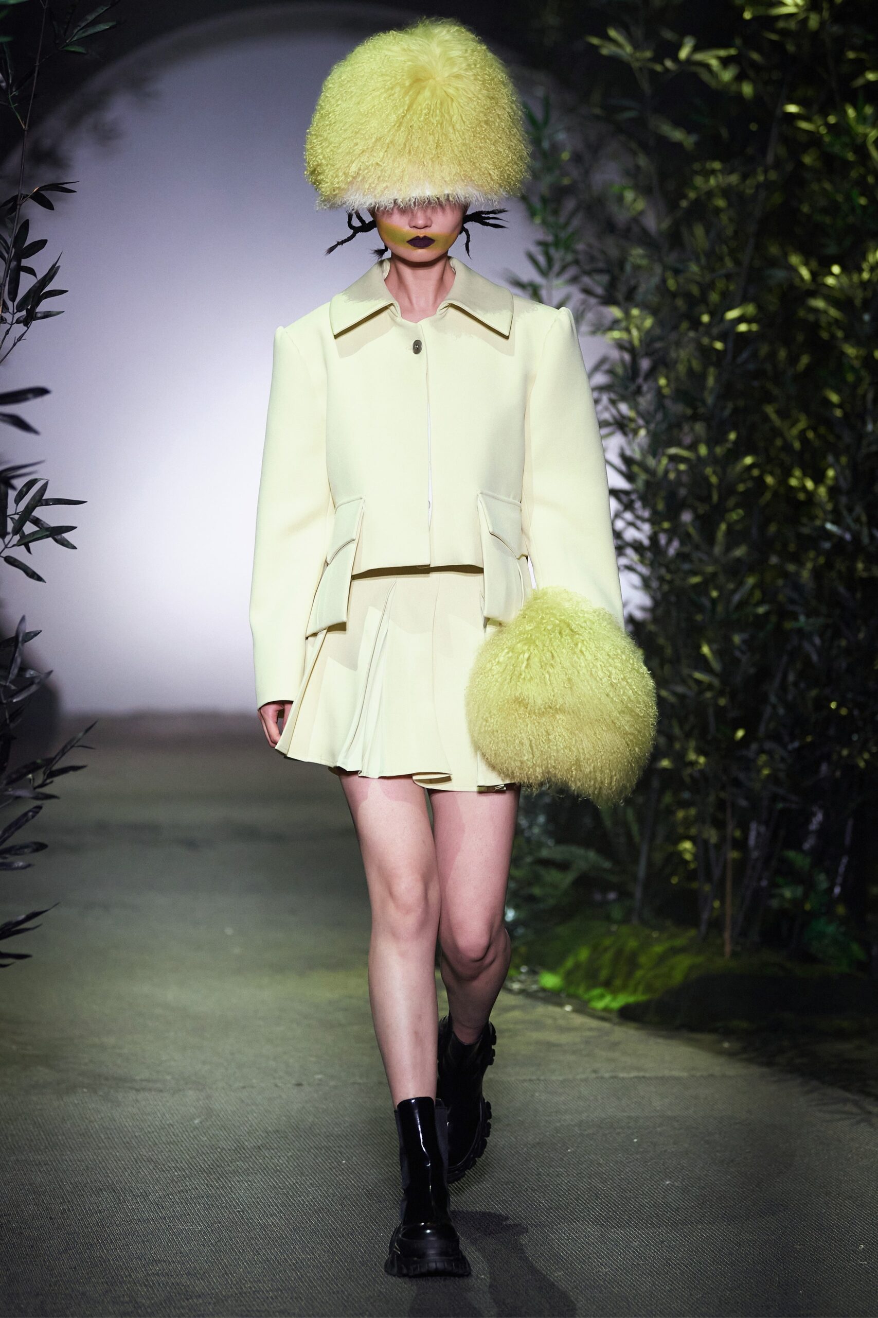 yellow cotton long-sleeve collared fitted buttoned jacket