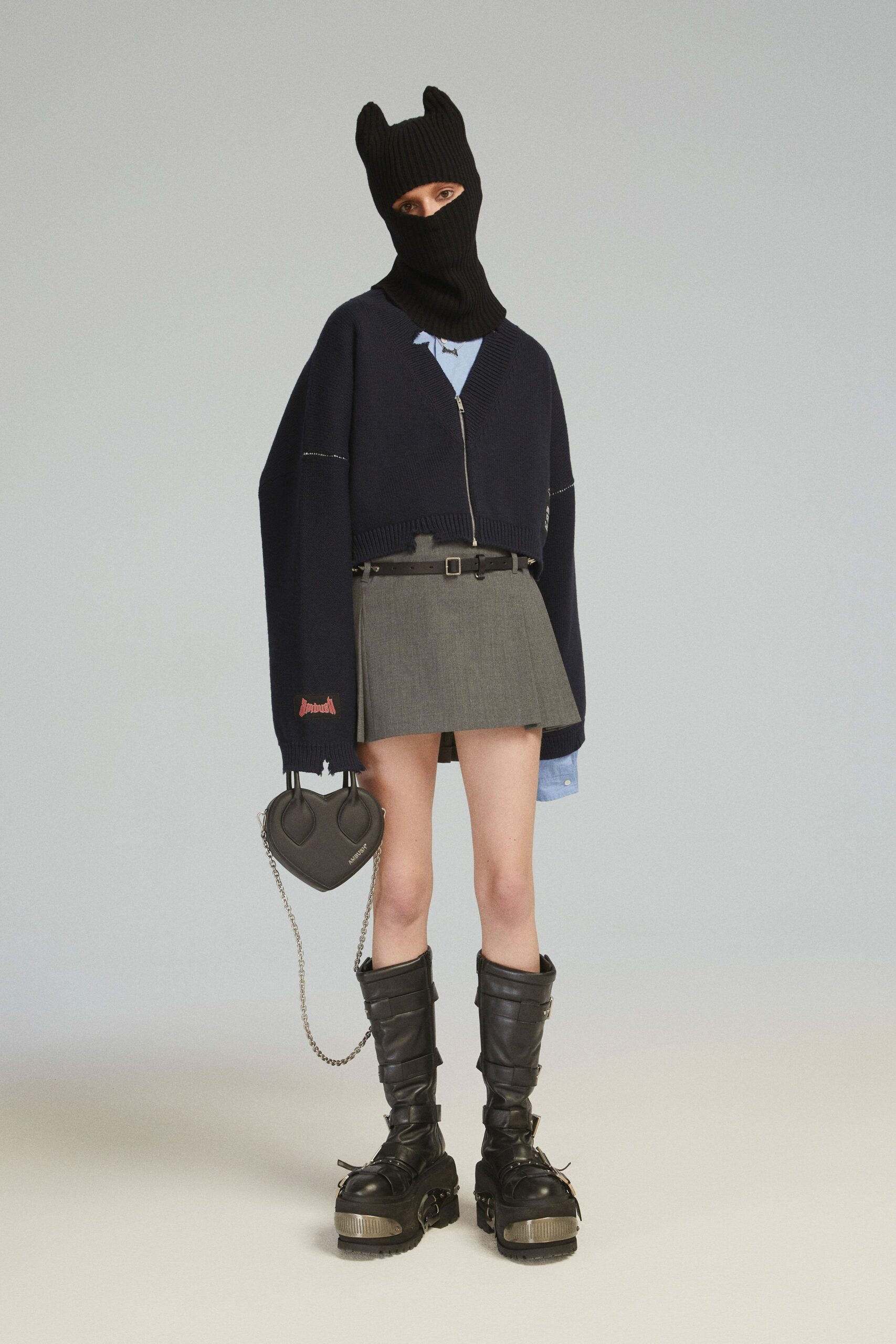 black cotton long-sleeve collared oversized zippered sweater