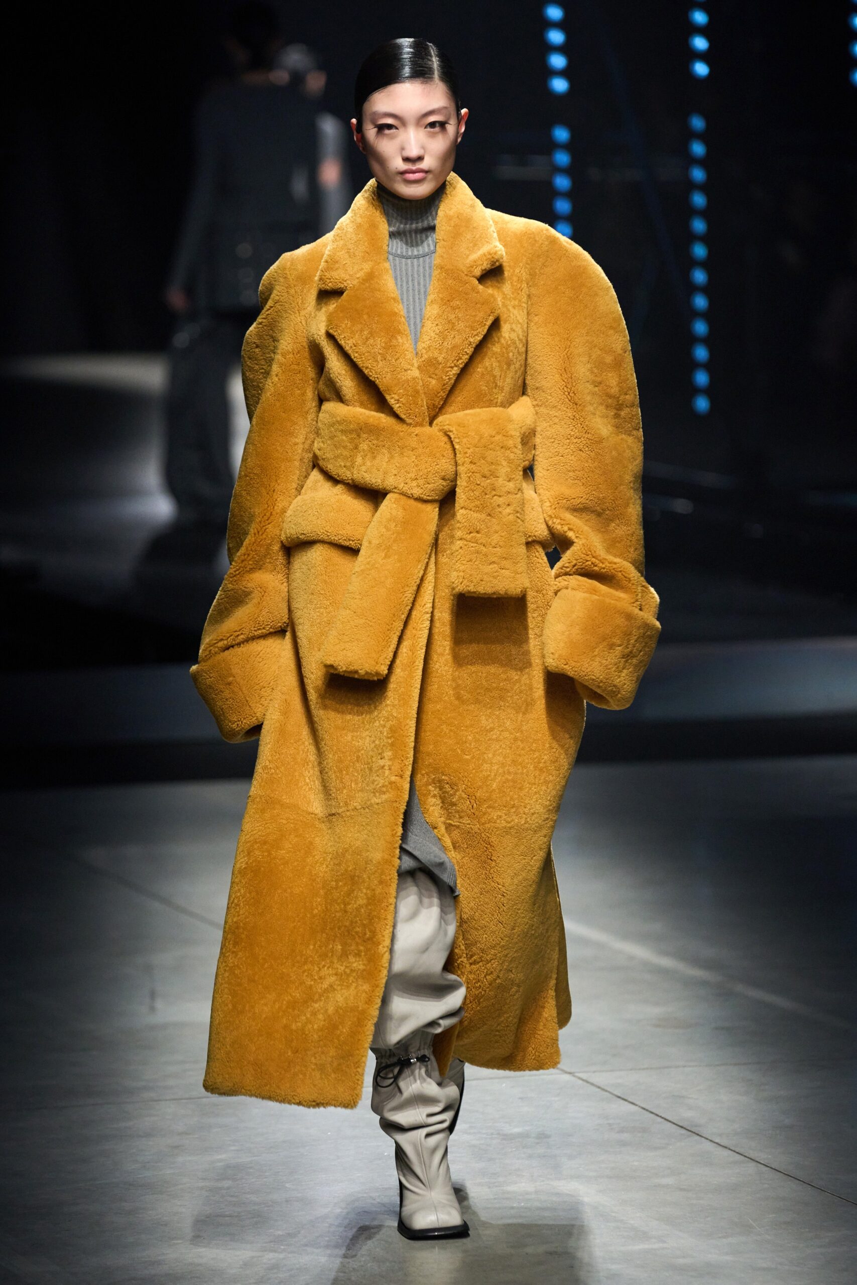 yellow fur long-sleeve collared oversized belted coat