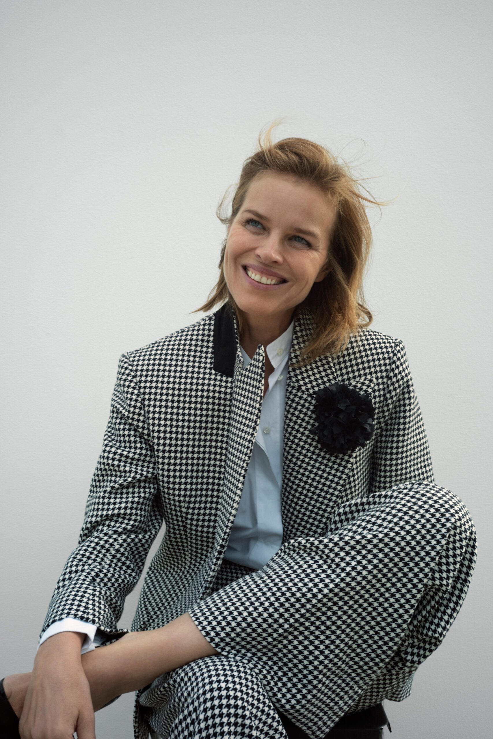 checked blazer and shirt outfit