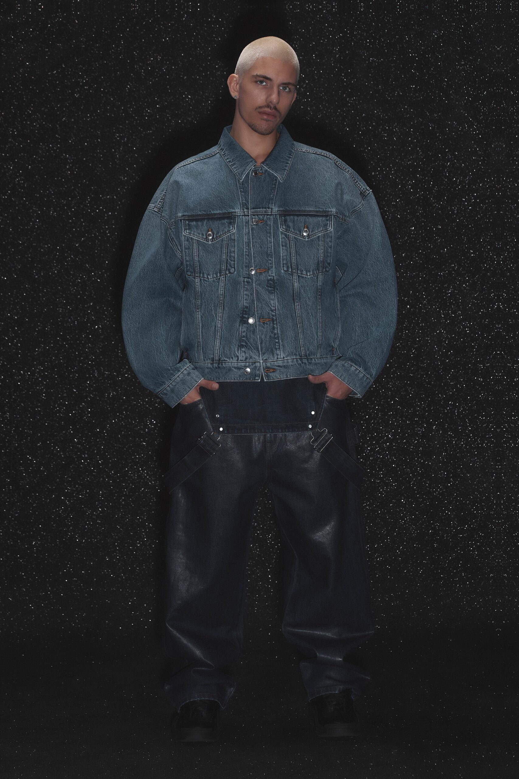 blue denim long-sleeve collared oversized buttoned jacket