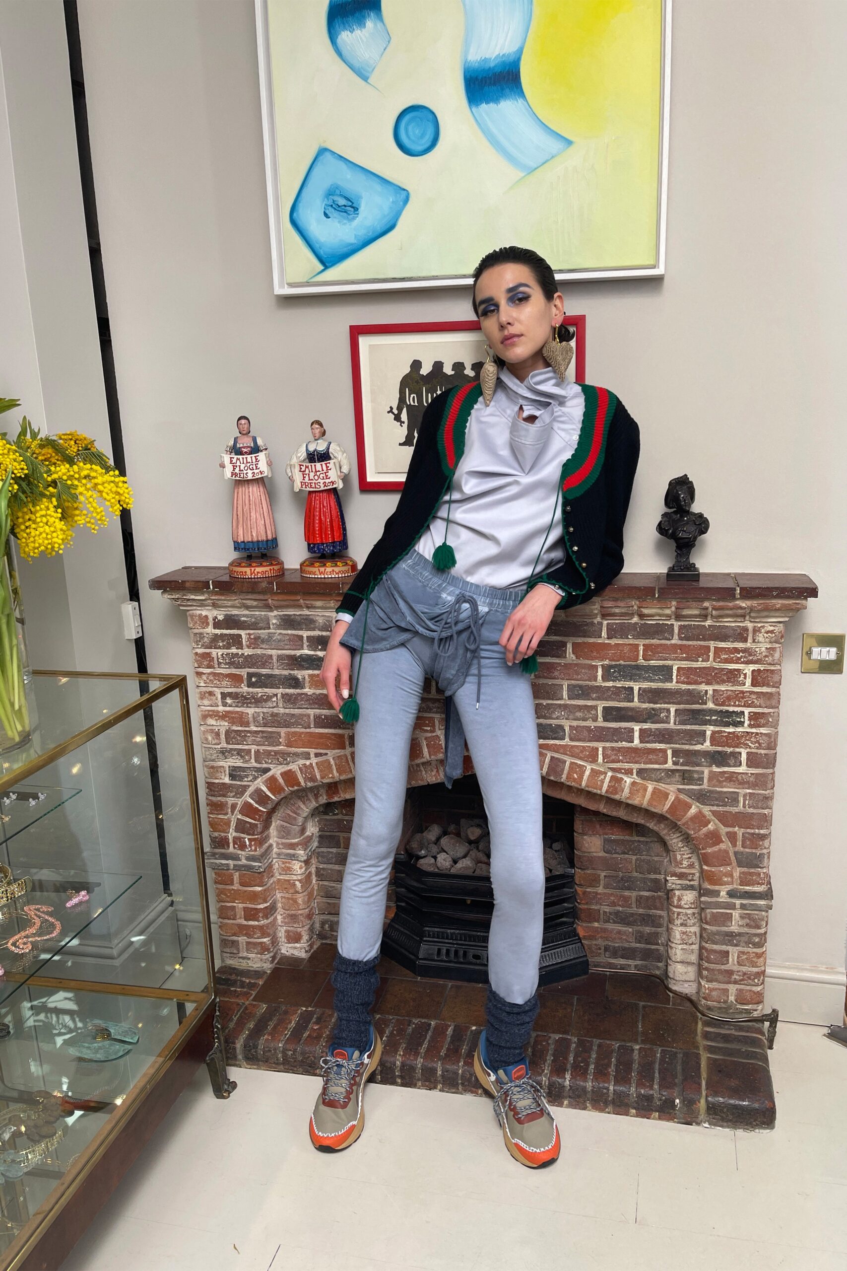 black fitted sweater gray top and pants