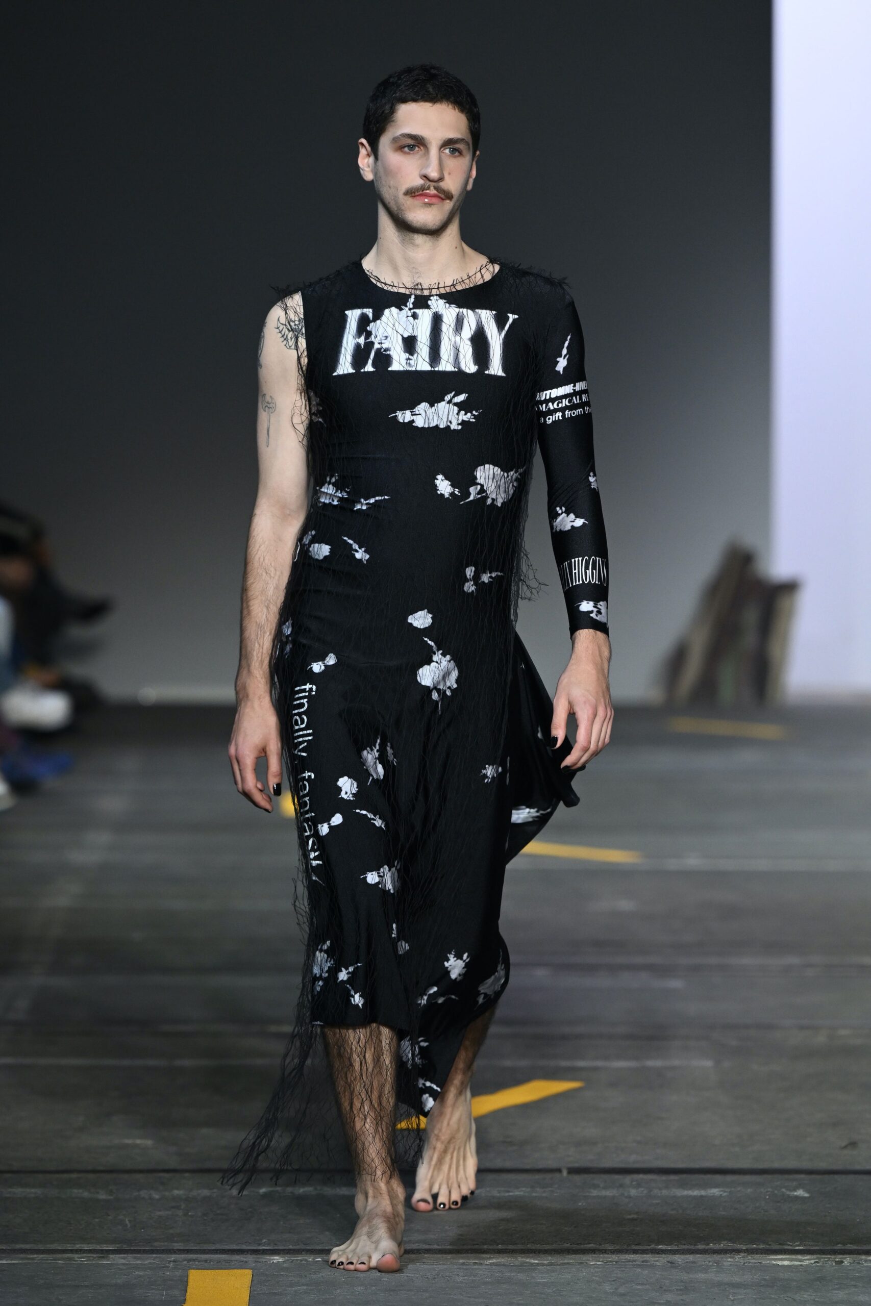 black cotton sleeveless dress