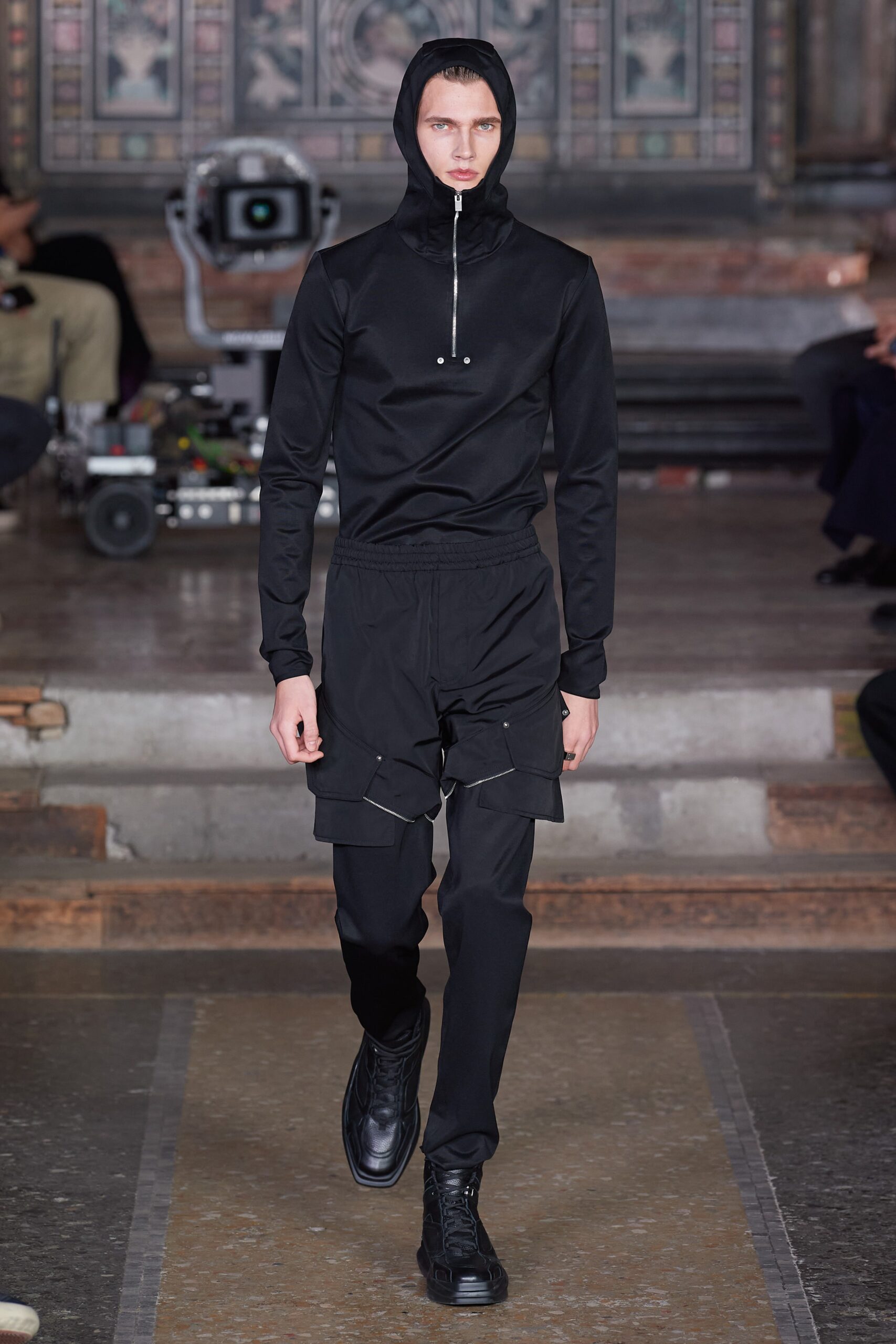 black cotton long-sleeve high-neck fitted zippered hoodie