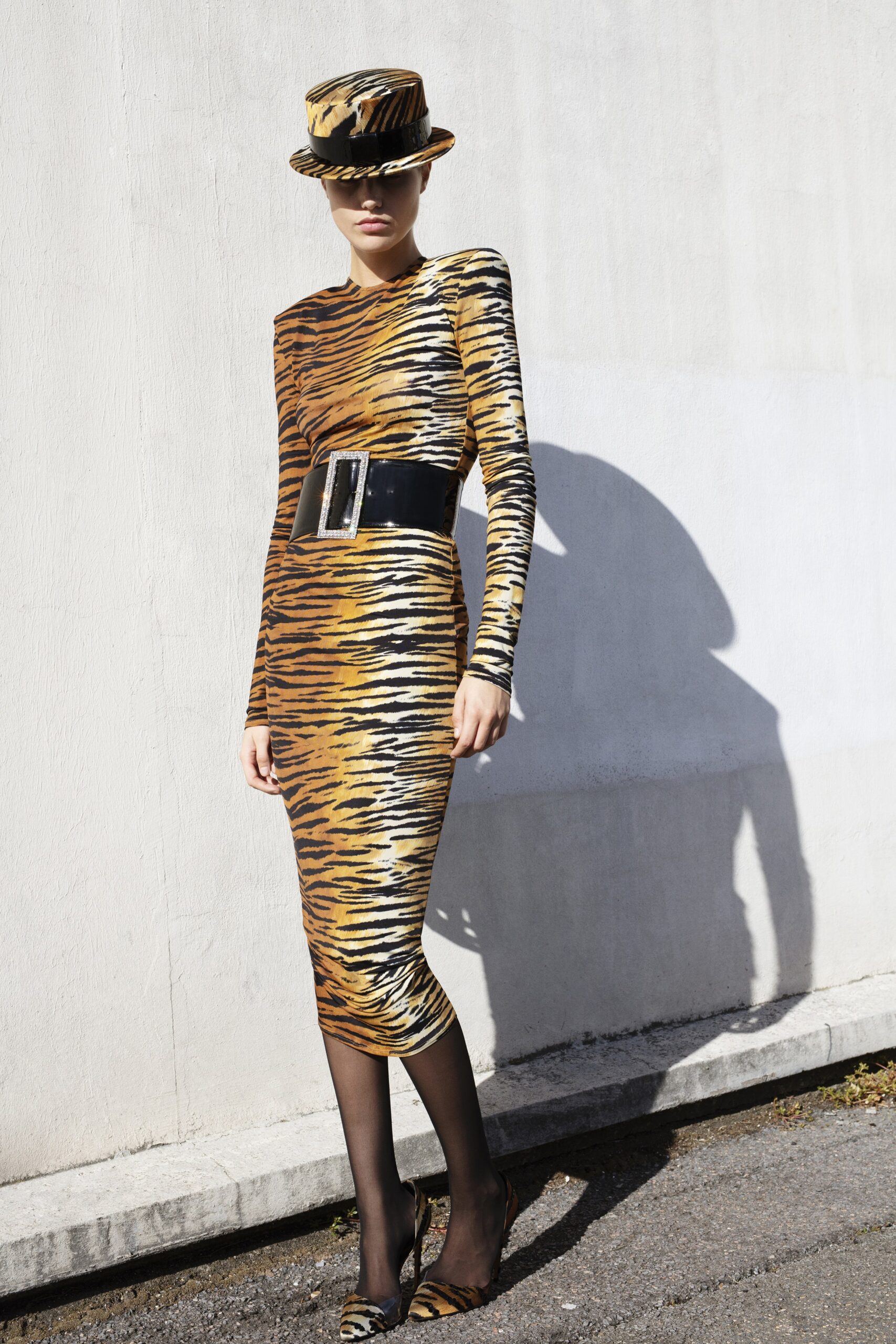 fitted striped midi dress with hat