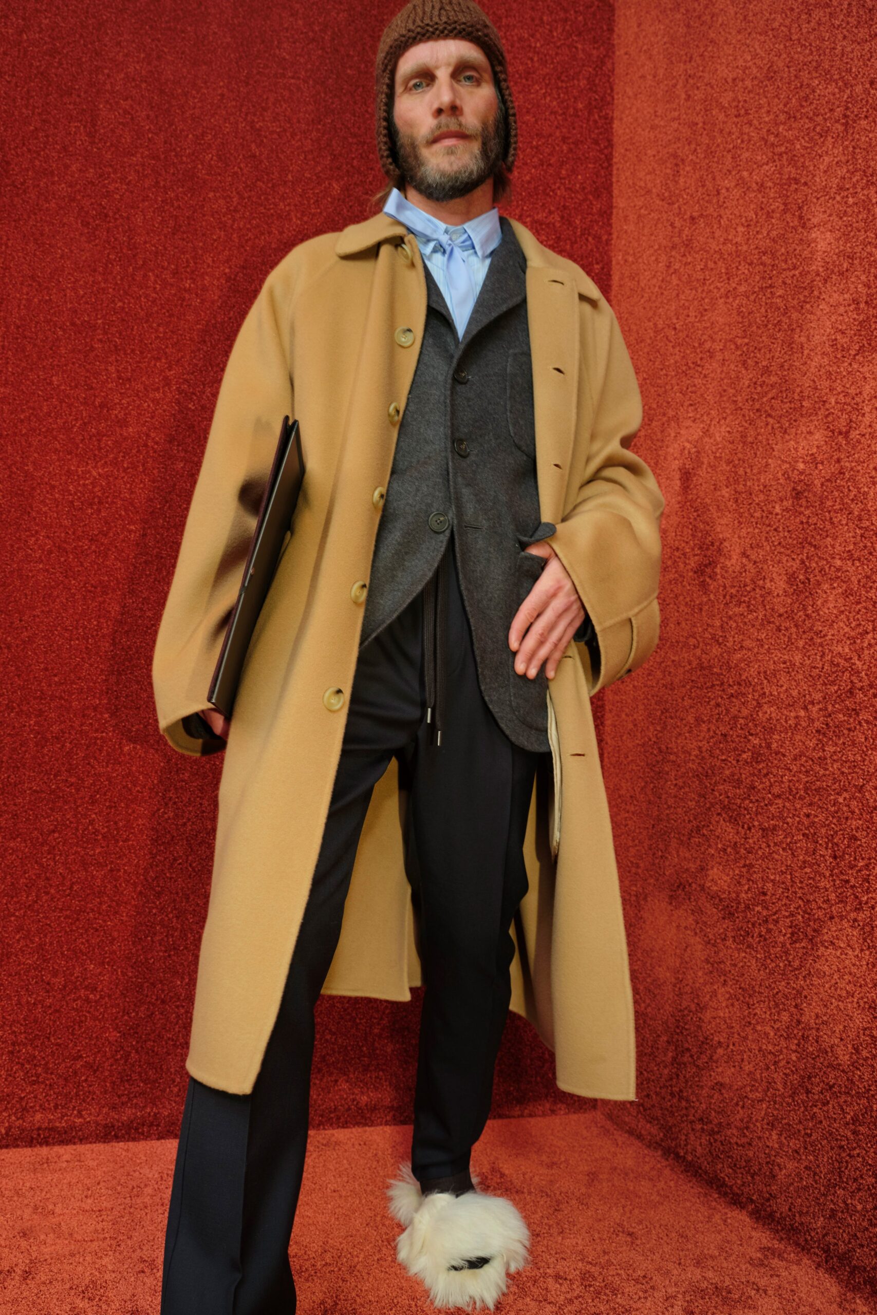 gray wool long-sleeve collared tailored buttoned vest