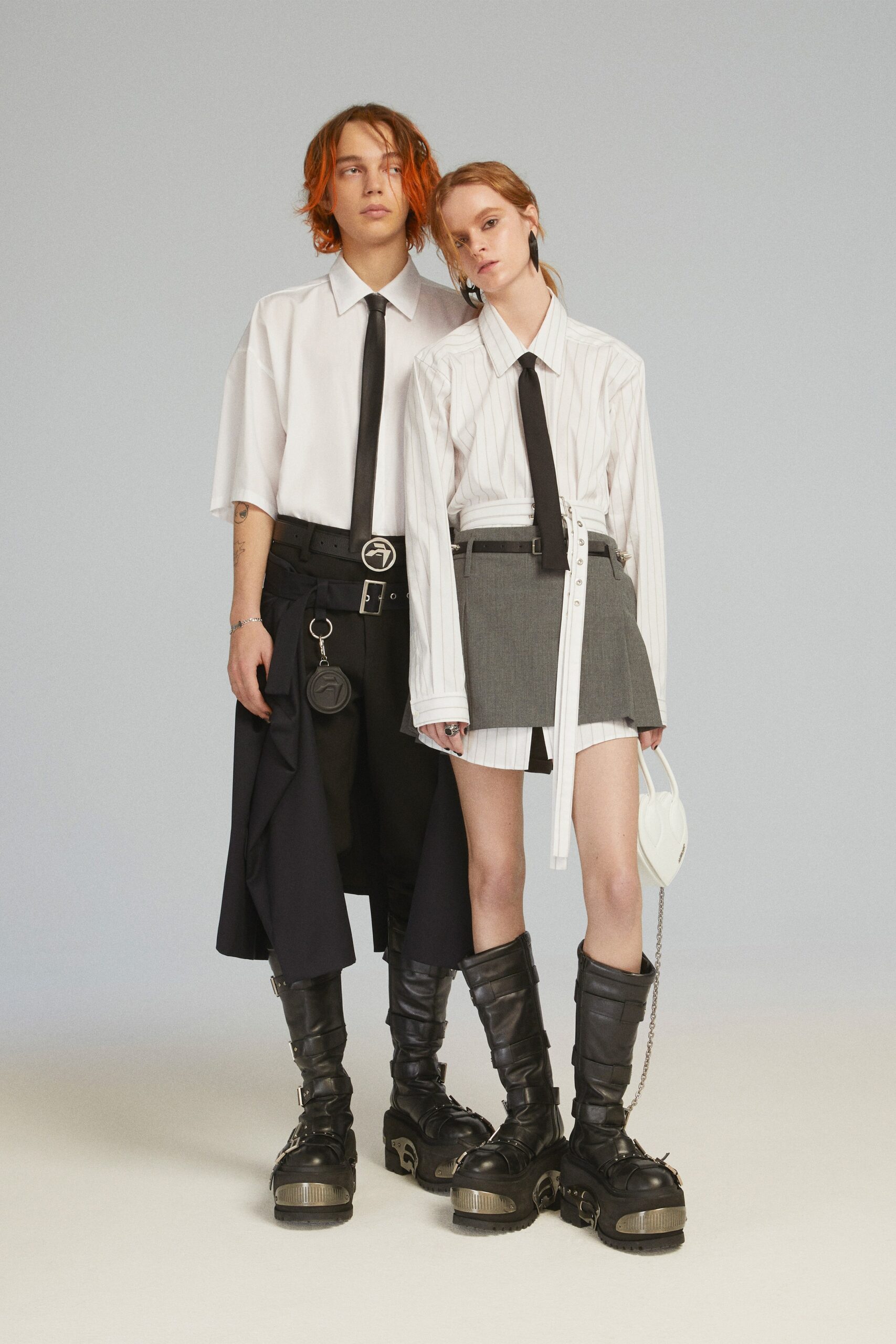 black cotton relaxed cargo pants