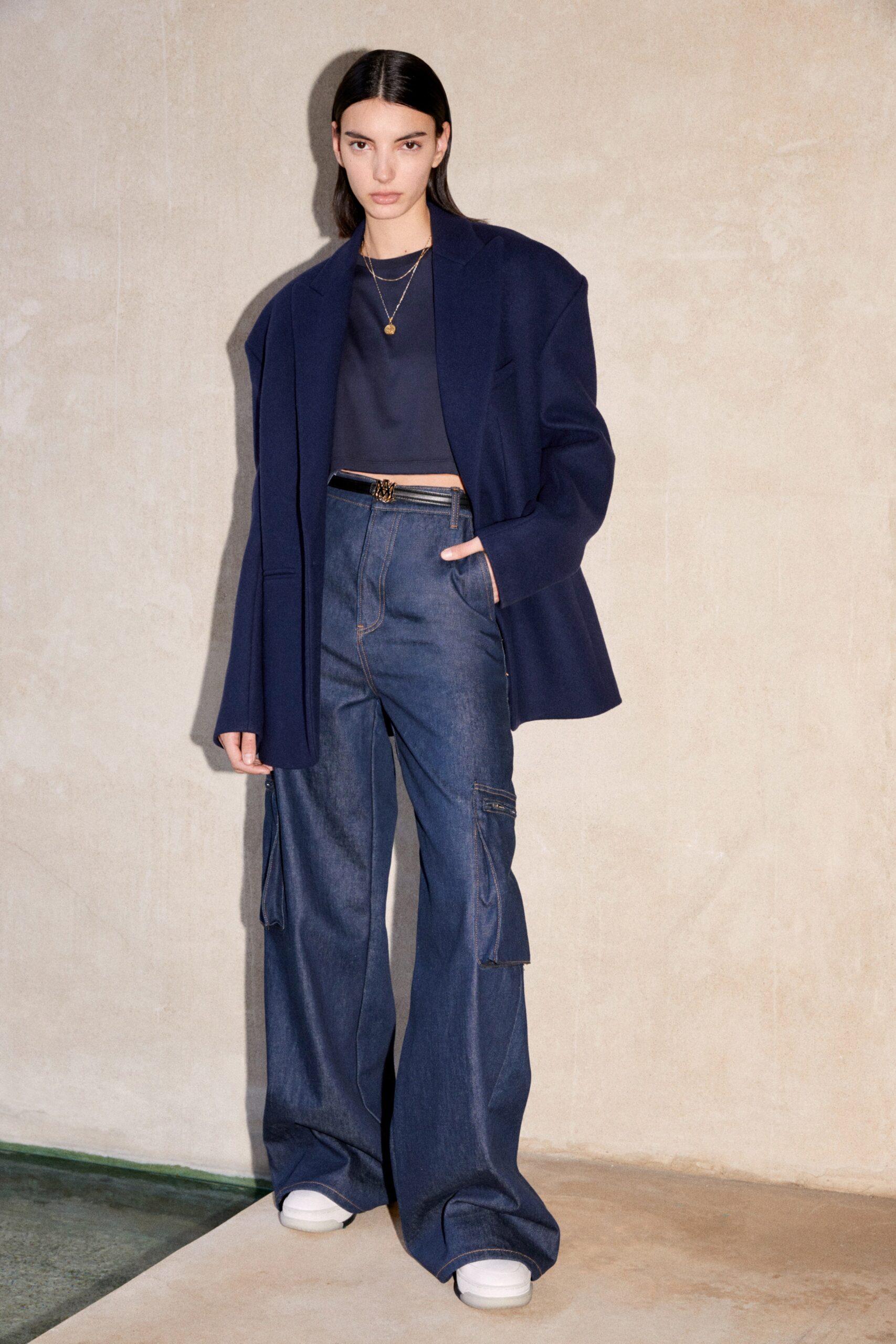blue cotton long-sleeve collared oversized buttoned jacket