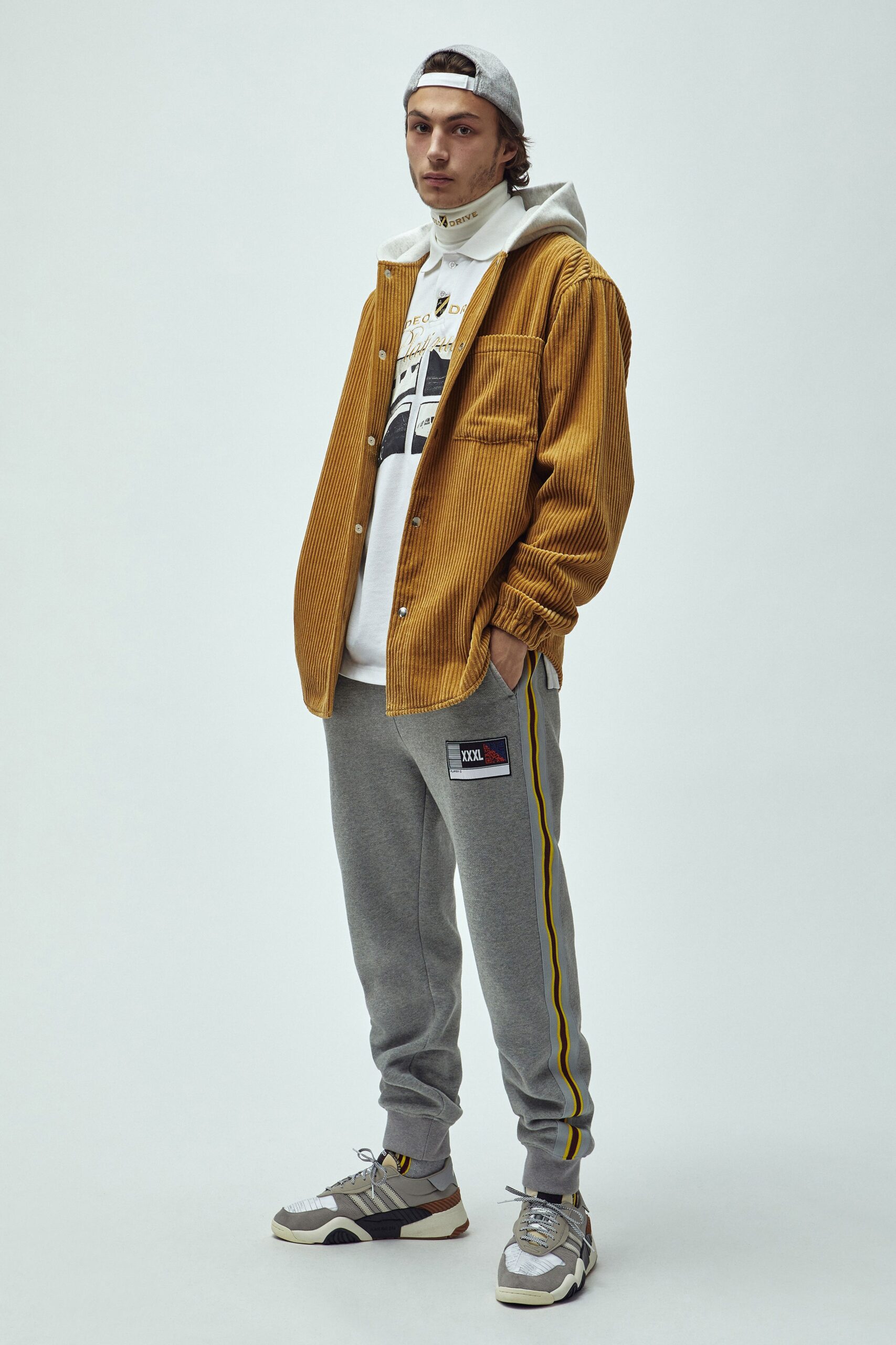 yellow cotton long-sleeve collared relaxed buttoned jacket