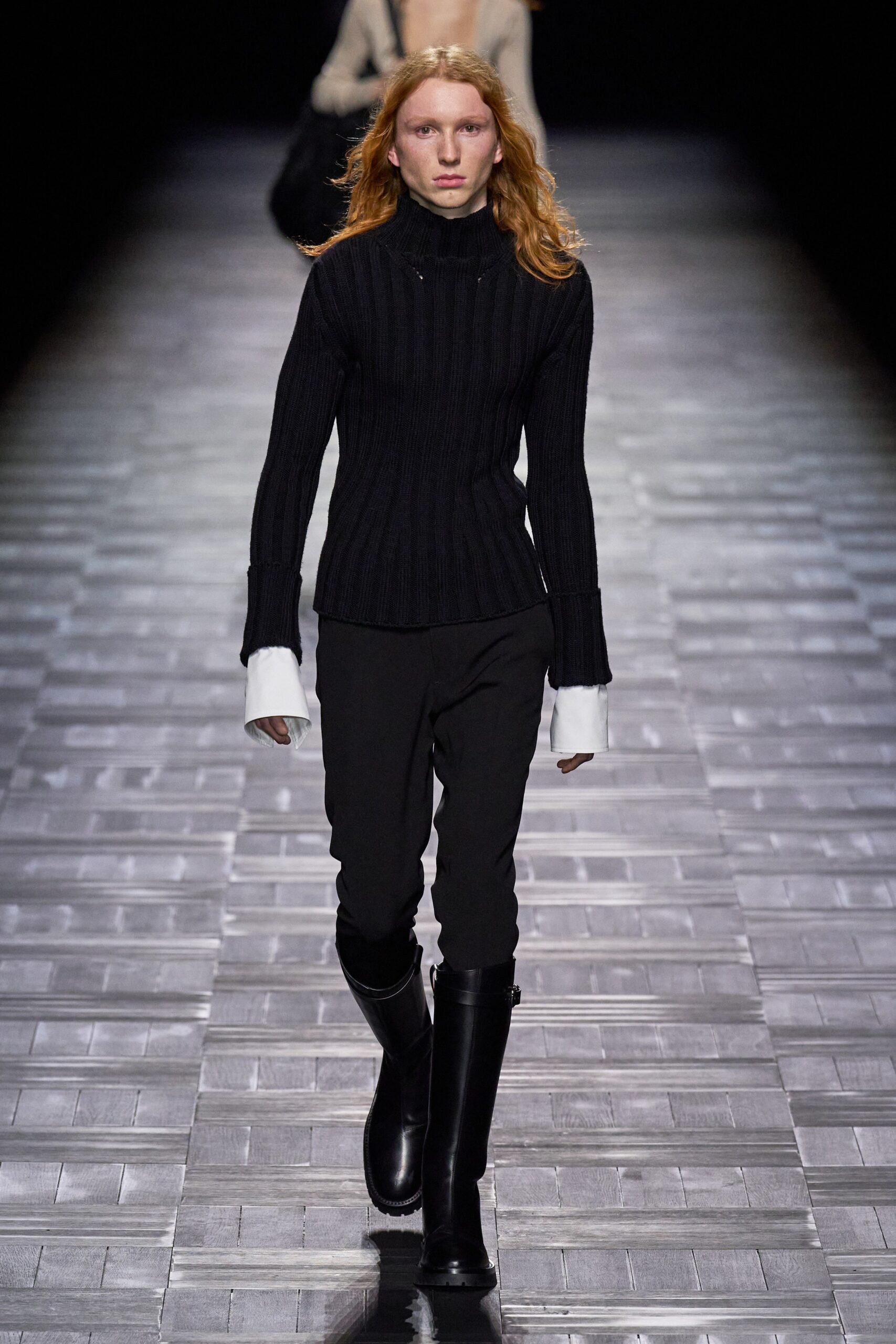 black knit long-sleeve turtleneck fitted ribbed top