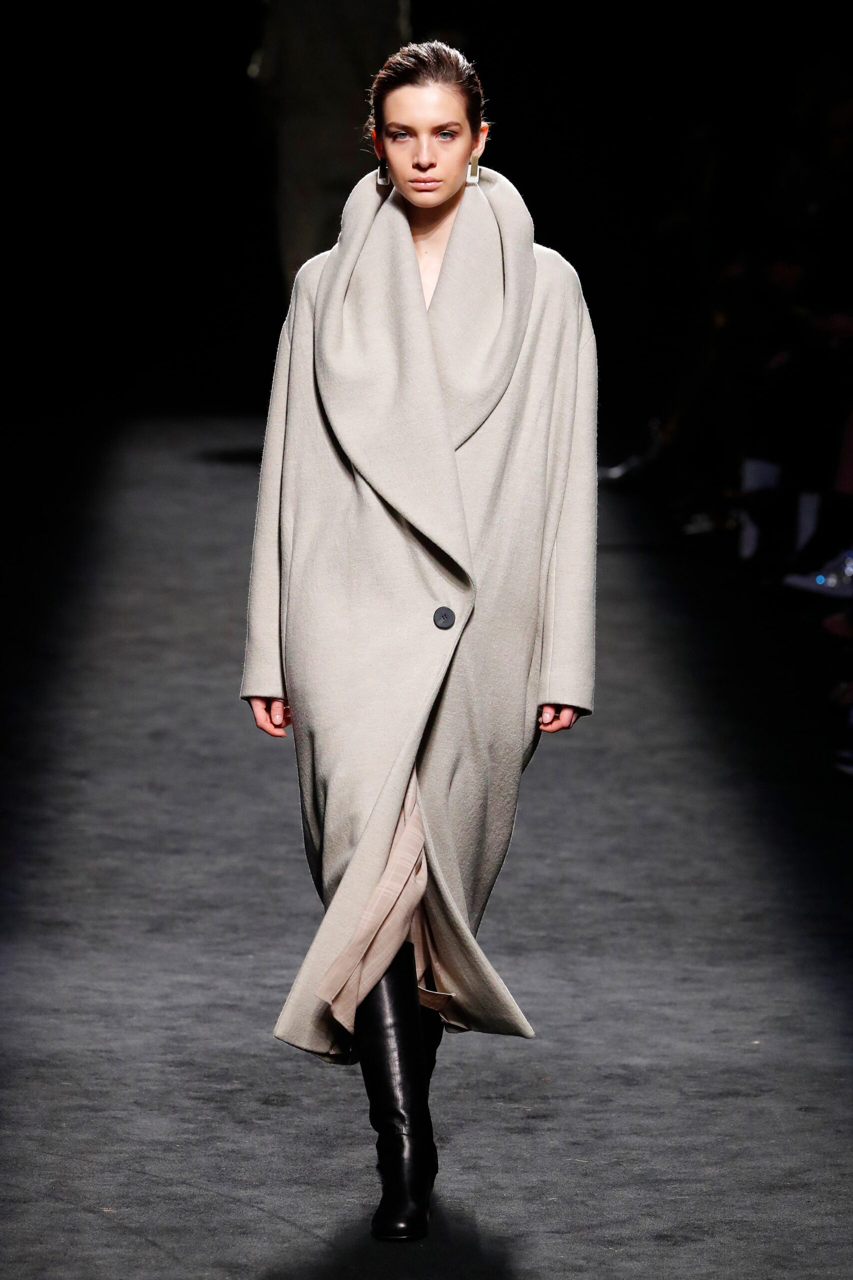 beige wool long-sleeve collared relaxed draped midi coat