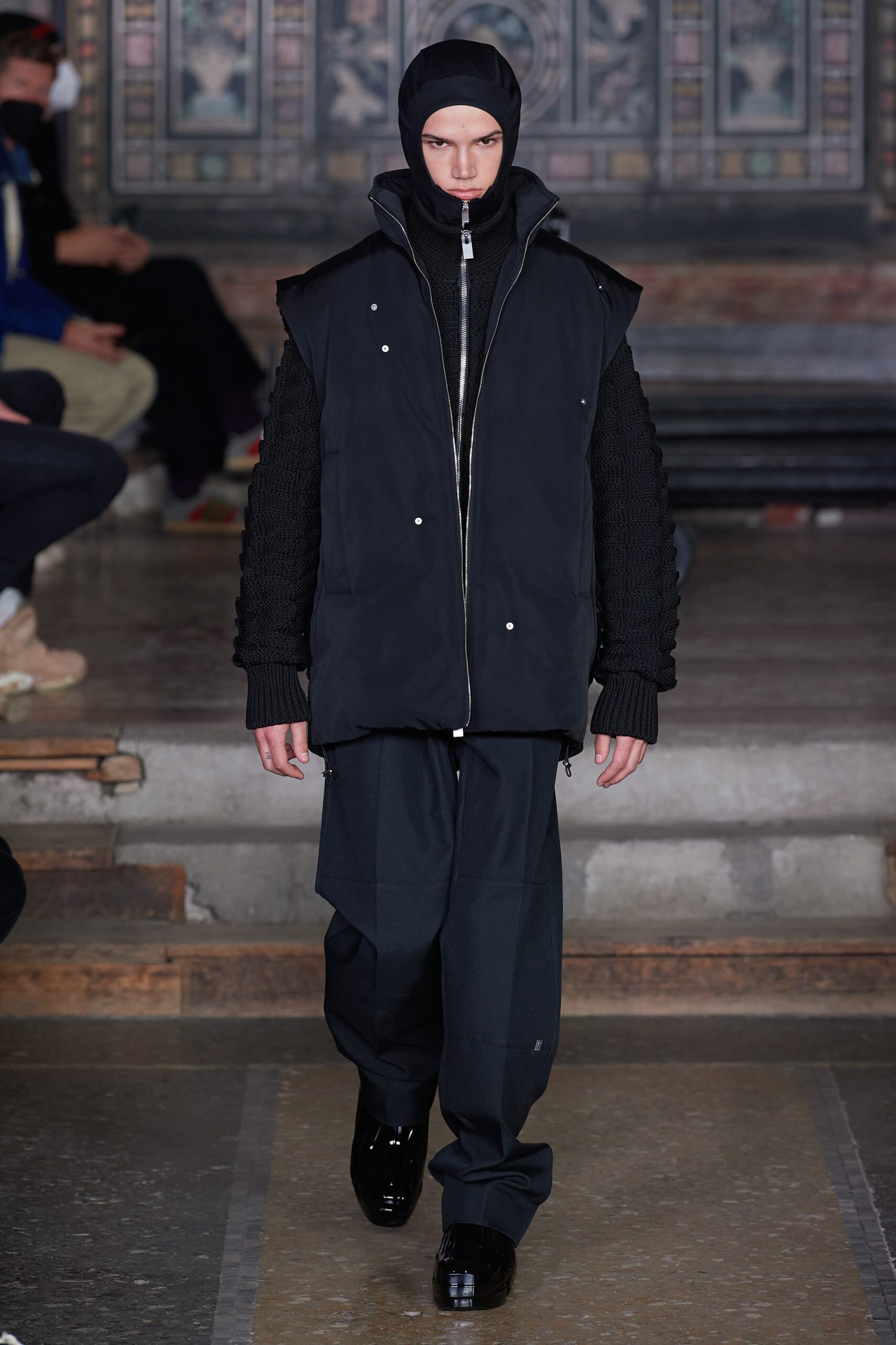 black cotton relaxed cargo pants