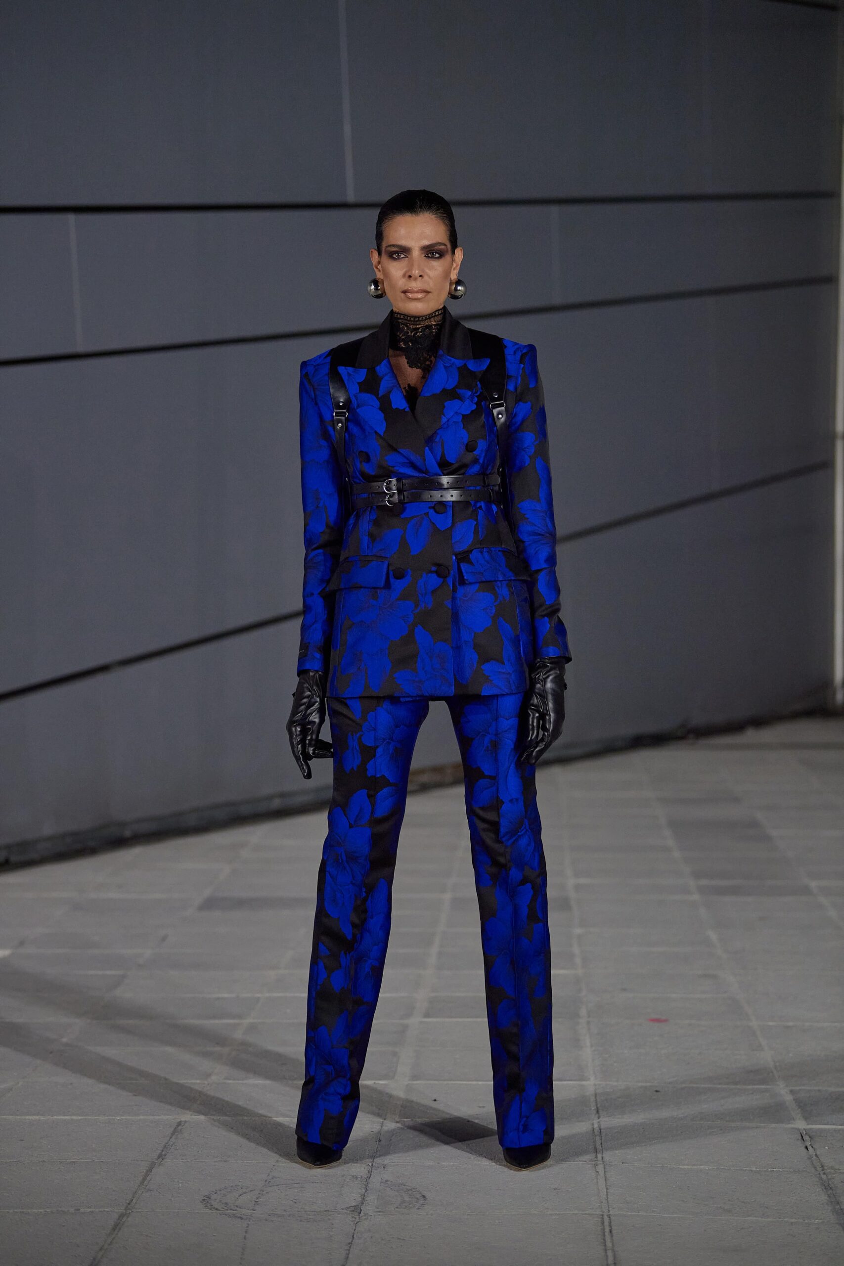 blue floral fitted suit