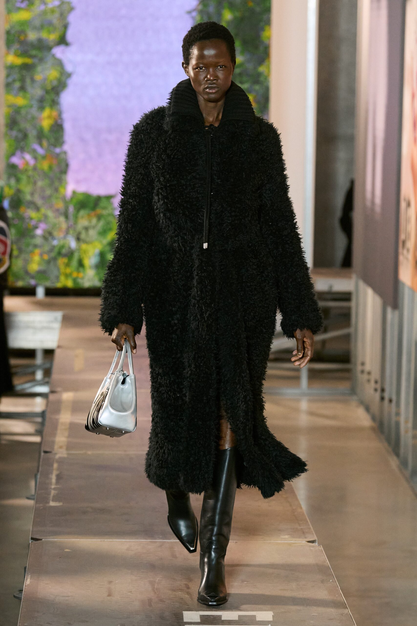 black faux-fur long-sleeve collared relaxed zippered maxi coat
