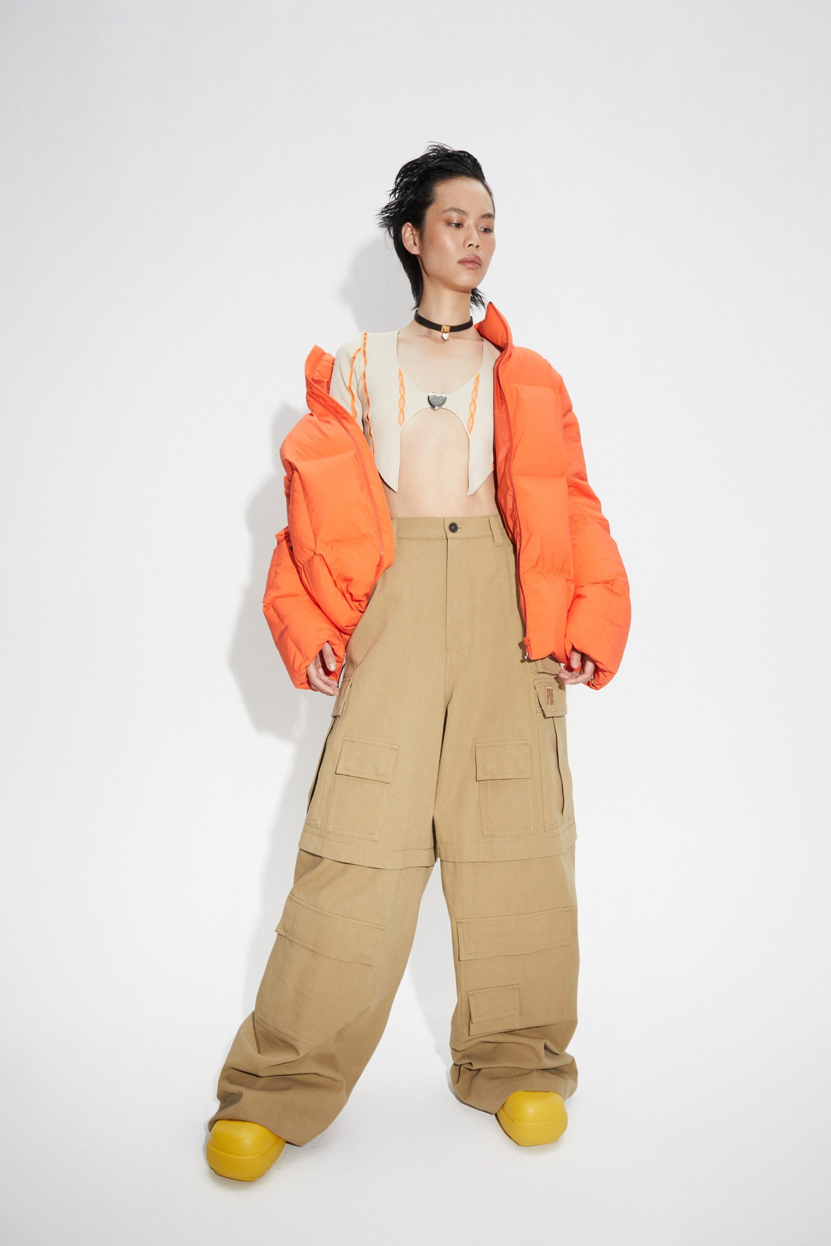tan cotton relaxed cargo pants