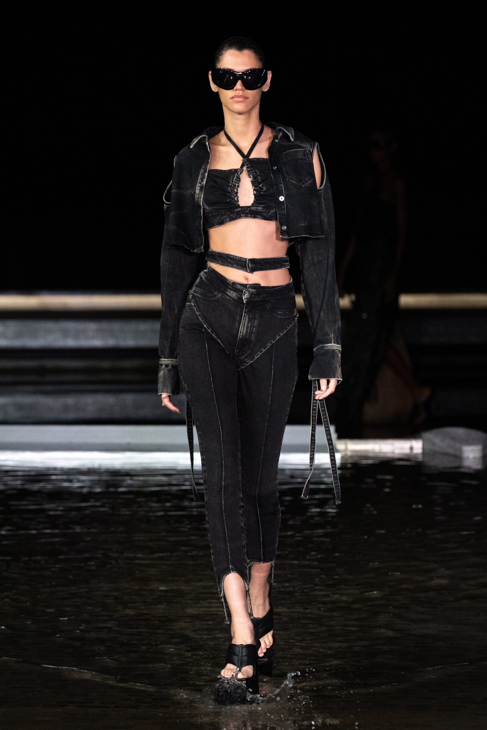 black denim outfit with sunglasses