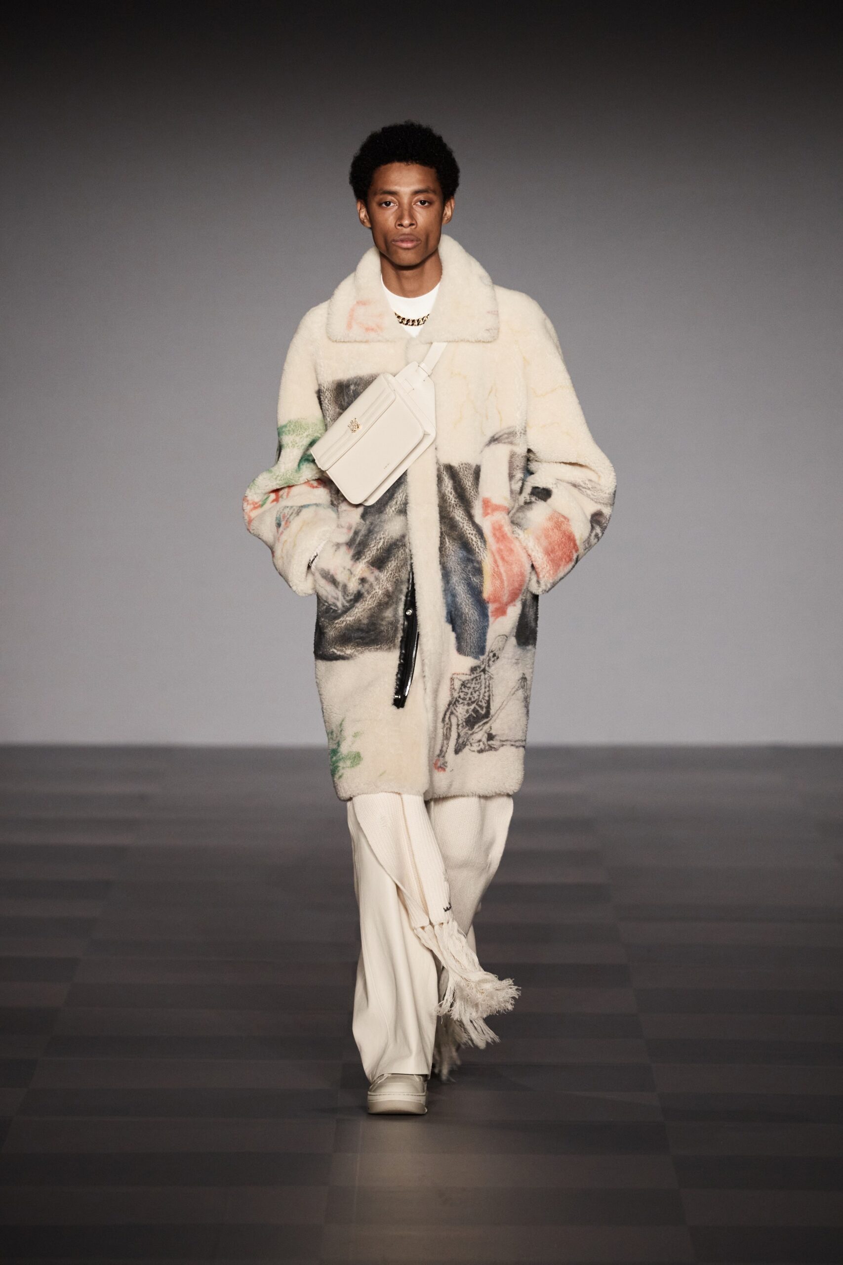 white fur long-sleeve collared relaxed embroidered coat