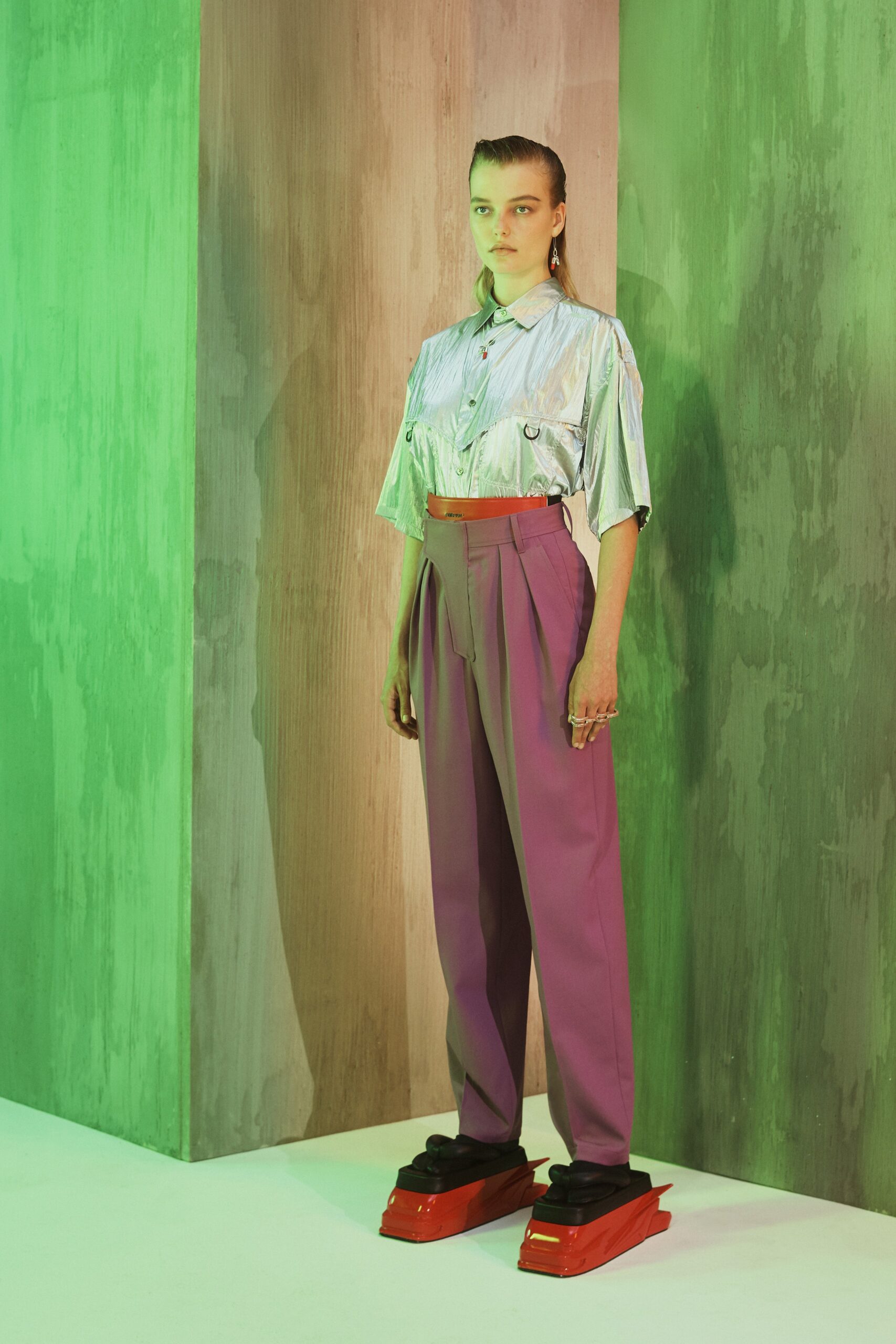 gray silk short-sleeve collared relaxed pleated shiny shirt
