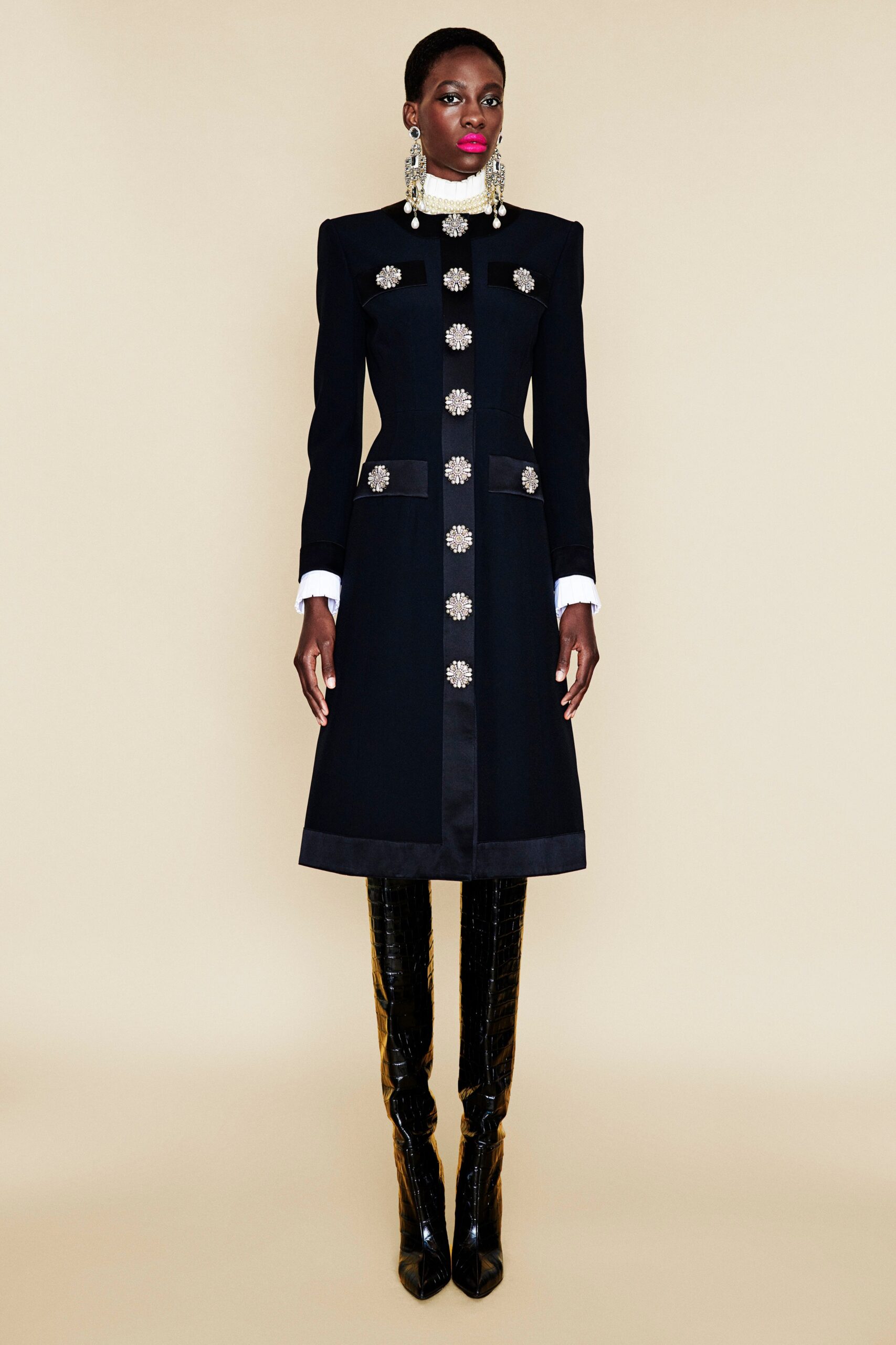 black wool long-sleeve collared fitted buttoned midi coat