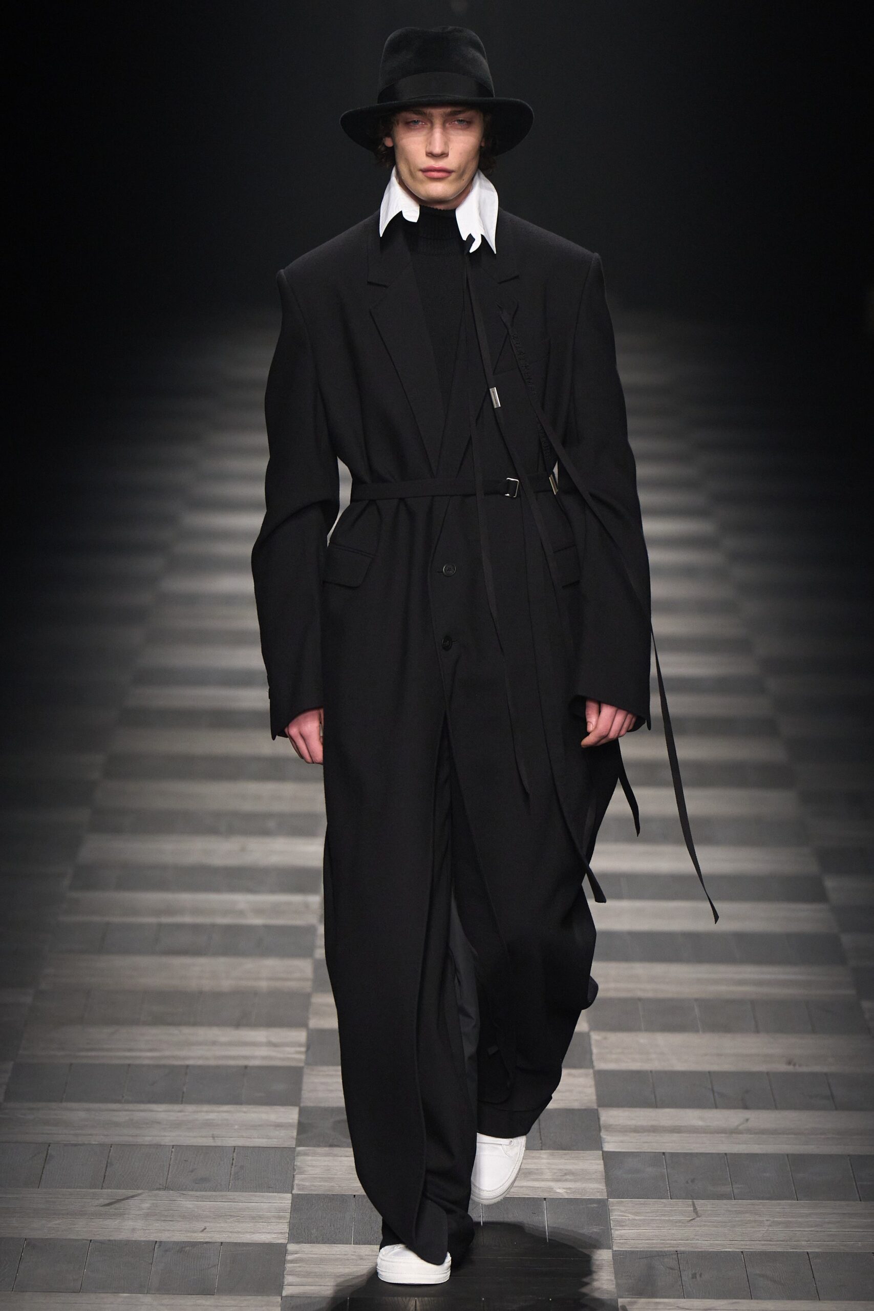 oversized black coat with white shirt