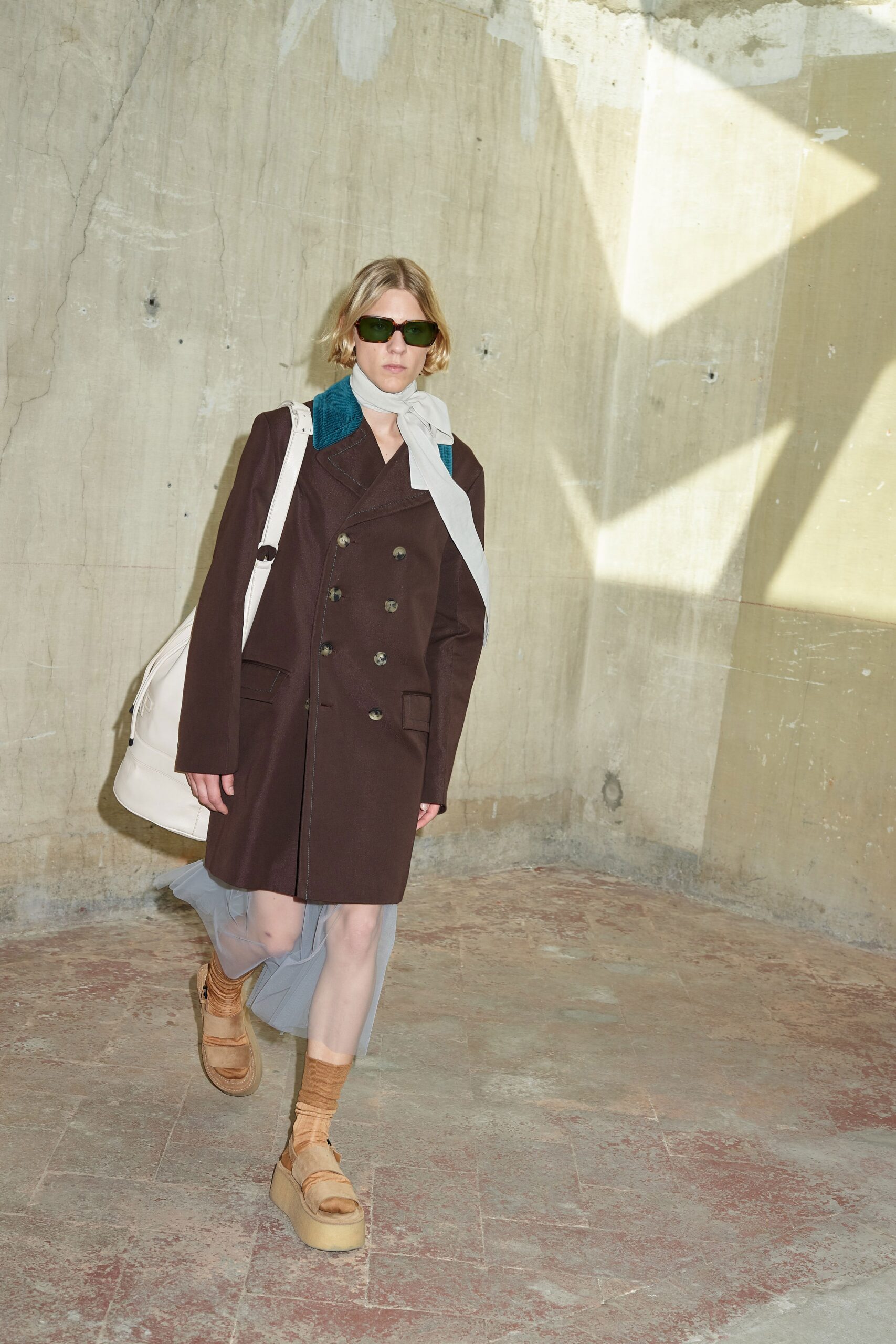 brown wool long-sleeve collared tailored buttoned coat
