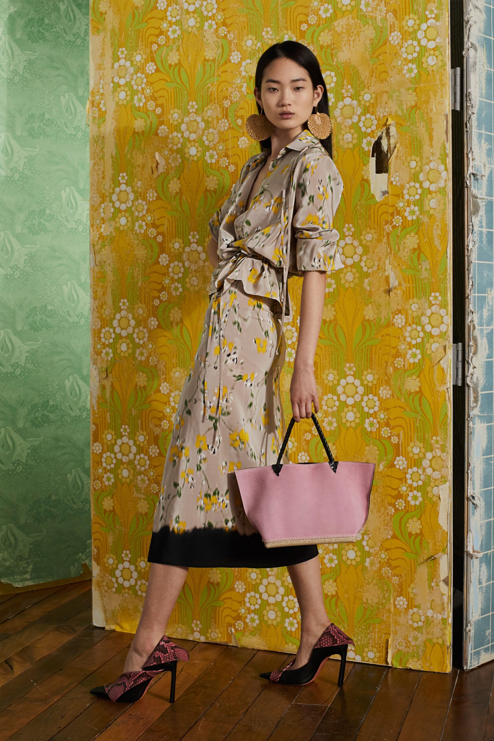 floral midi dress with pink bag