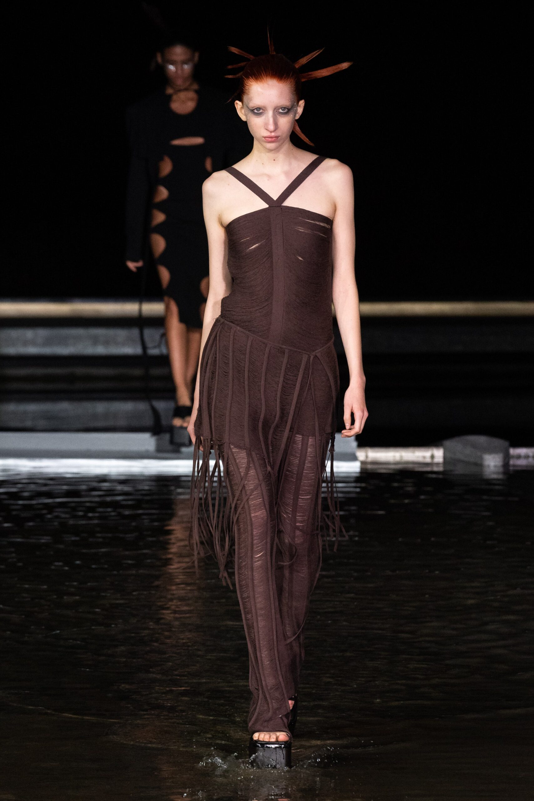 brown fitted sleeveless dress