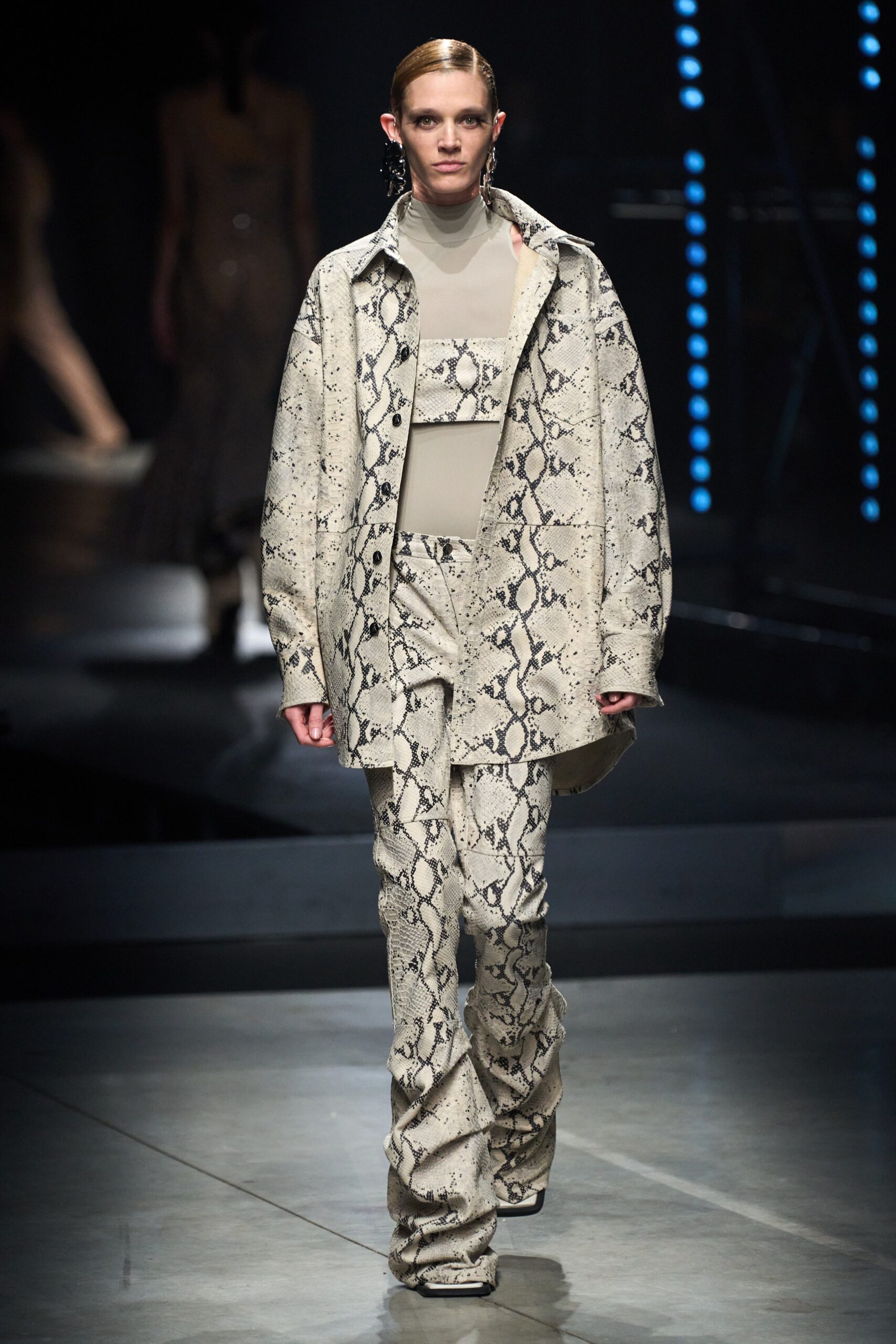 beige cotton long-sleeve collared oversized printed jacket