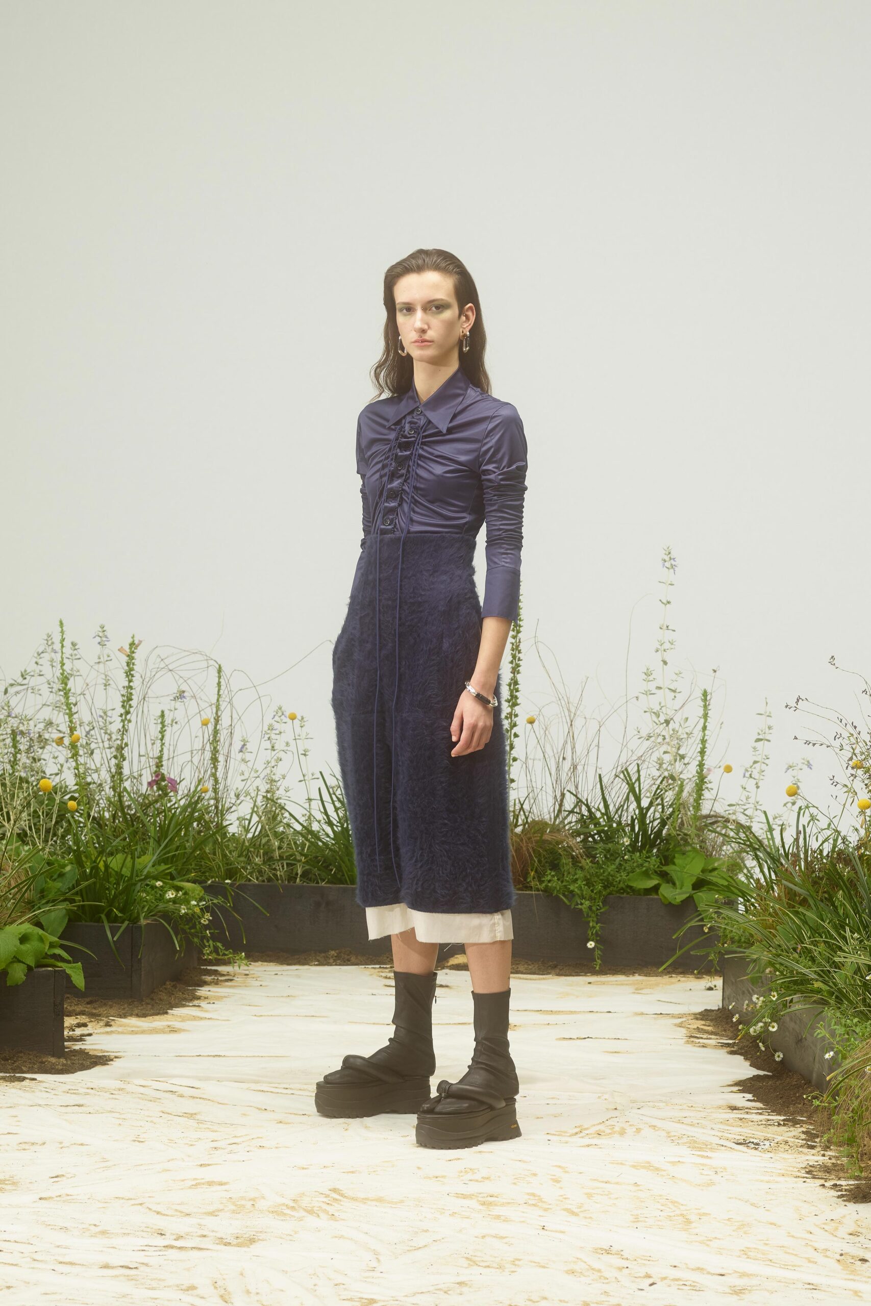 blue cotton long-sleeve collared fitted ruched midi dress
