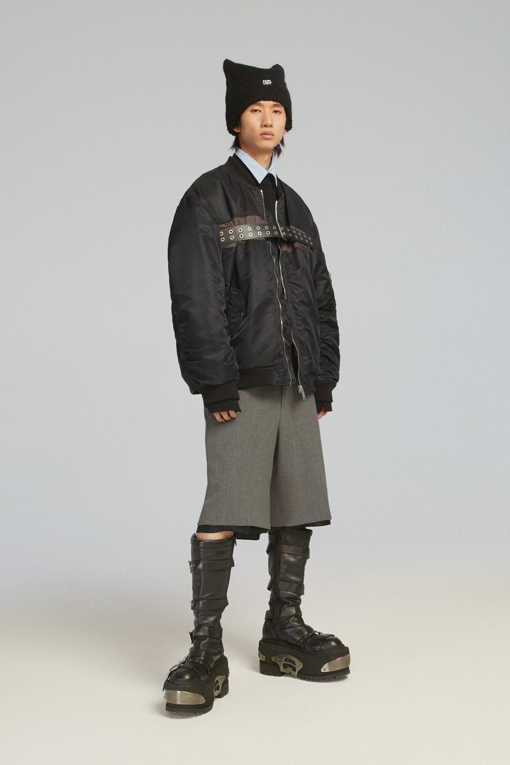 gray wool relaxed pleated shorts