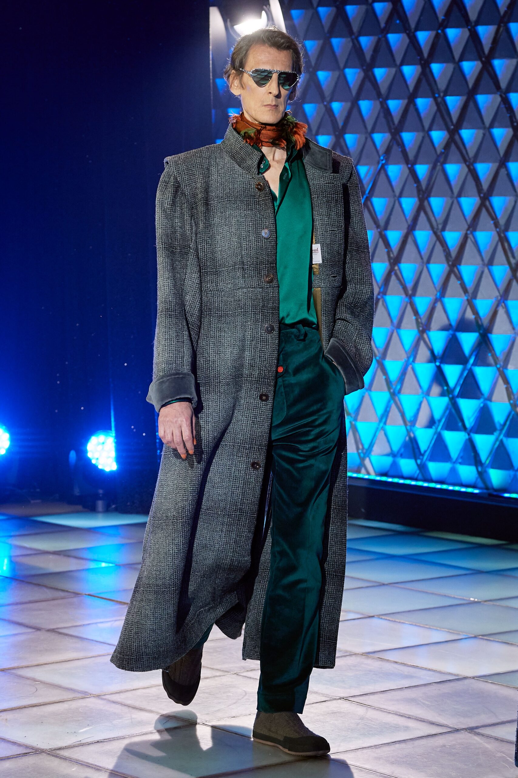 Andreas Kronthaler for Vivienne Westwood F/W 22 Look 400