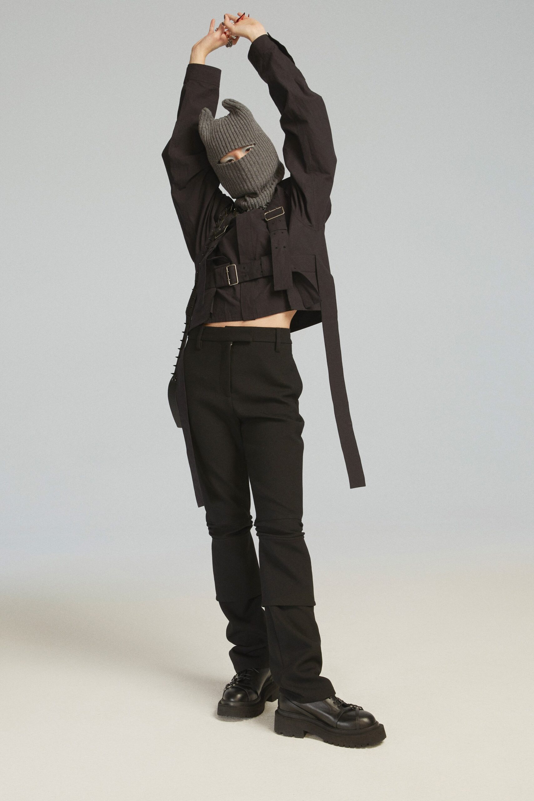 black cotton long-sleeve collared fitted zippered jacket