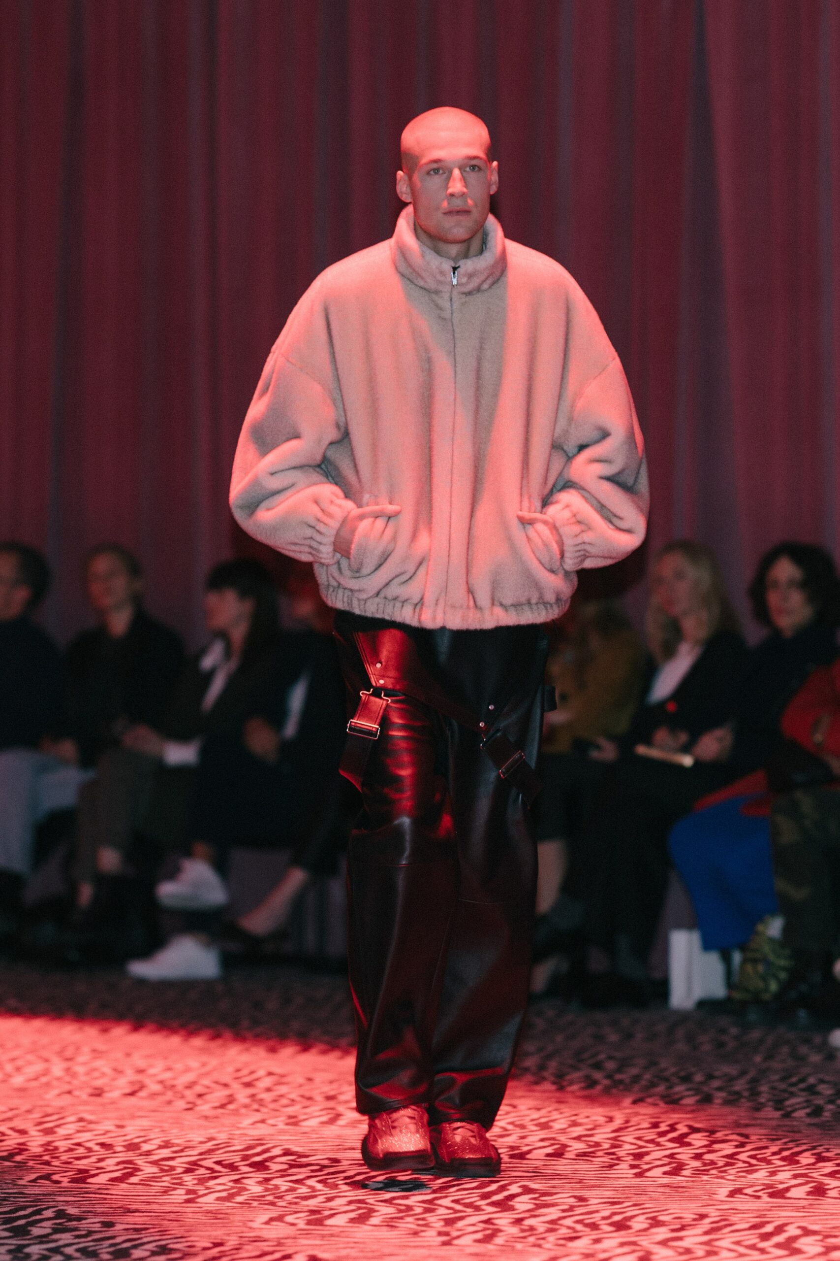 gray faux-fur long-sleeve collared oversized jacket