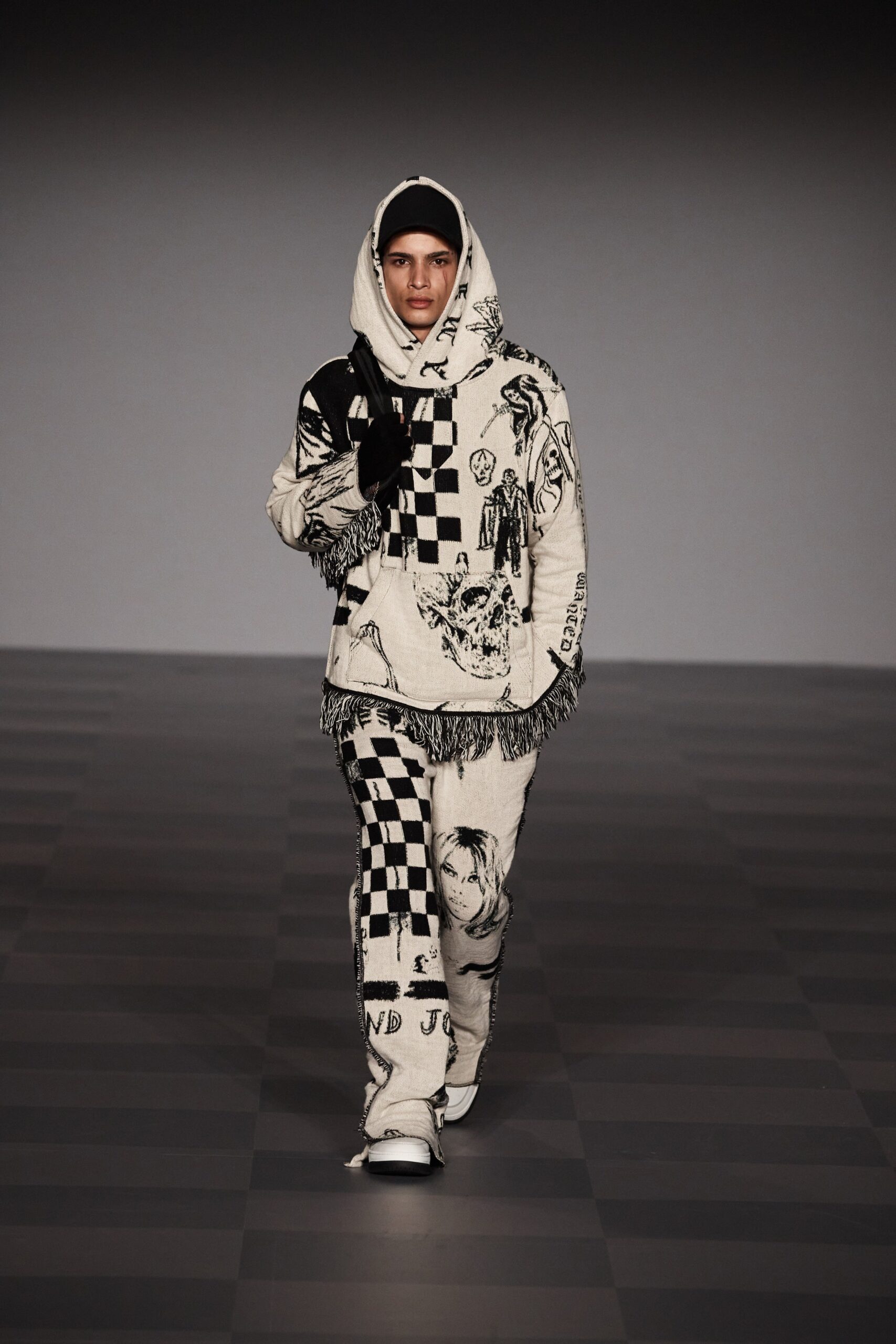 printed white and black hoodie and pants