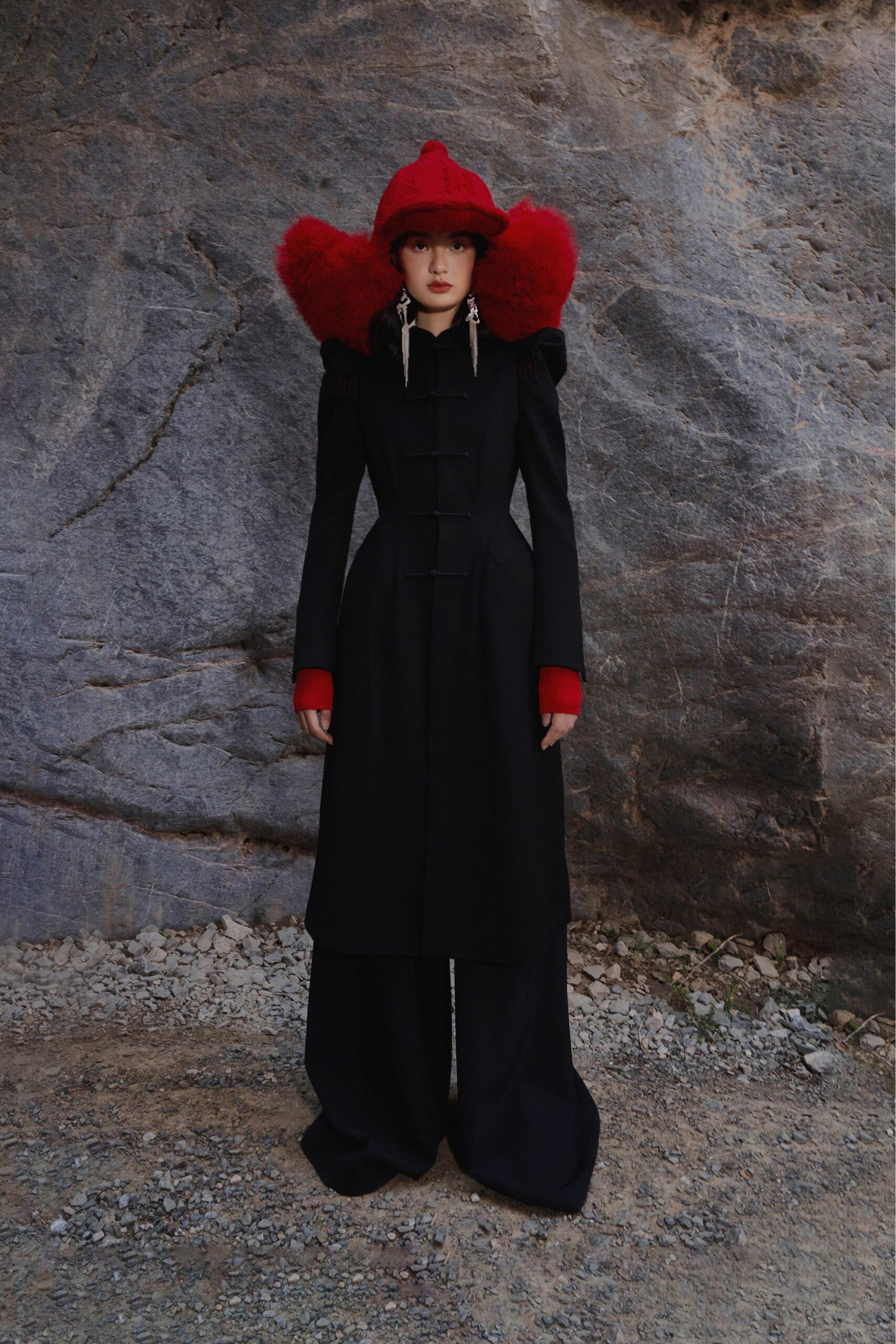 black wool long-sleeve collared fitted buttoned padded coat