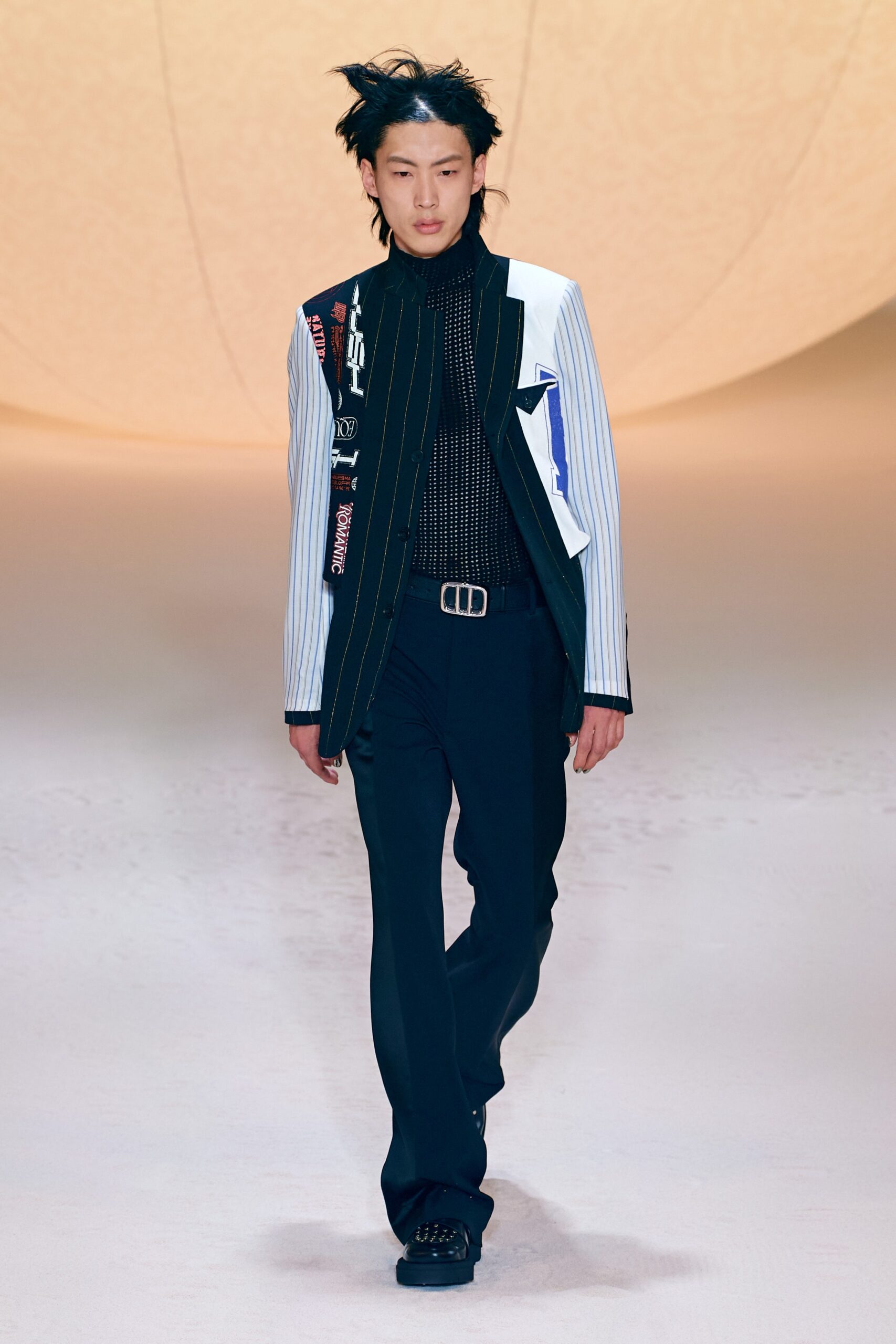 white cotton long-sleeve collared structured buttoned color-blocked jacket