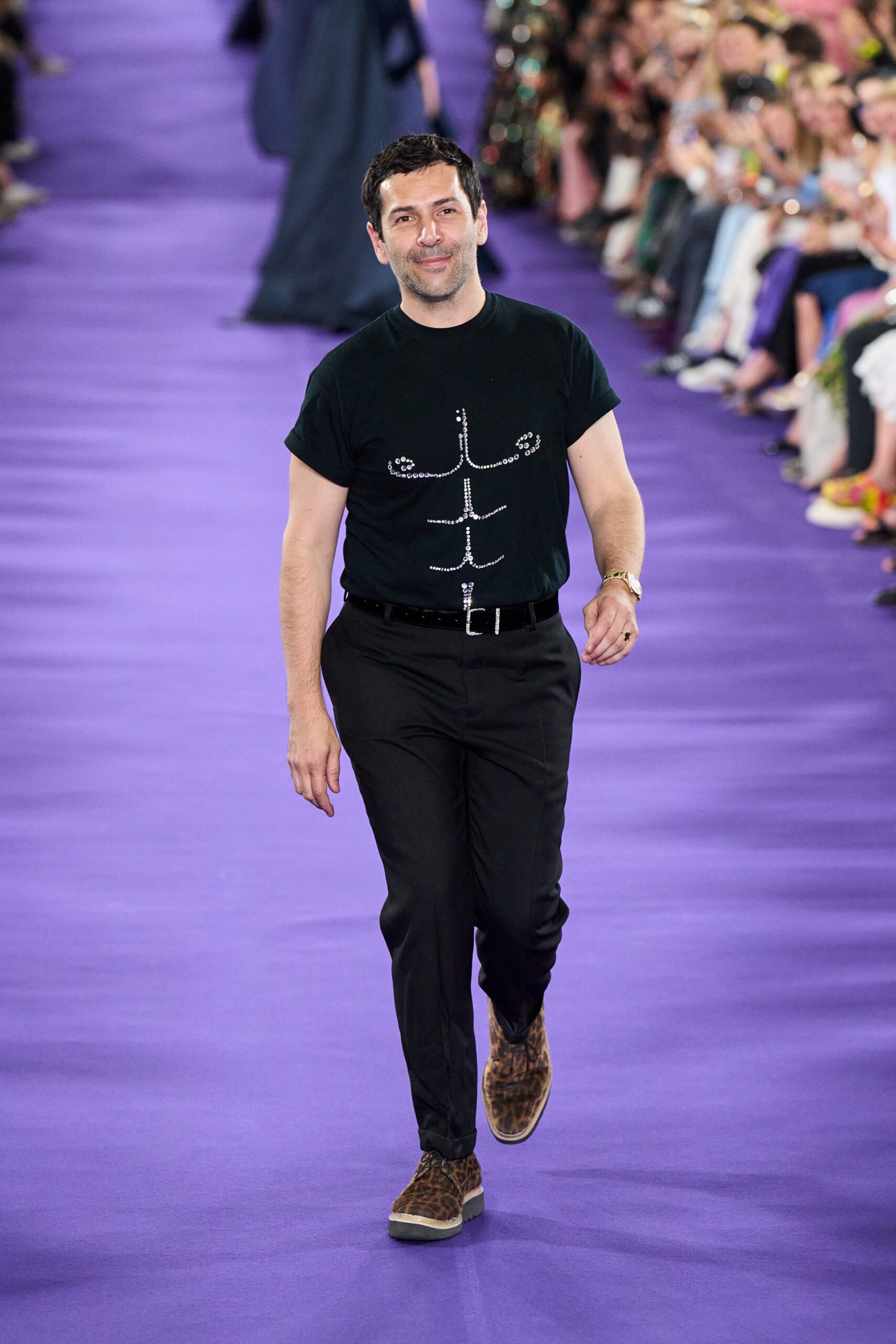 black fitted t-shirt and pants