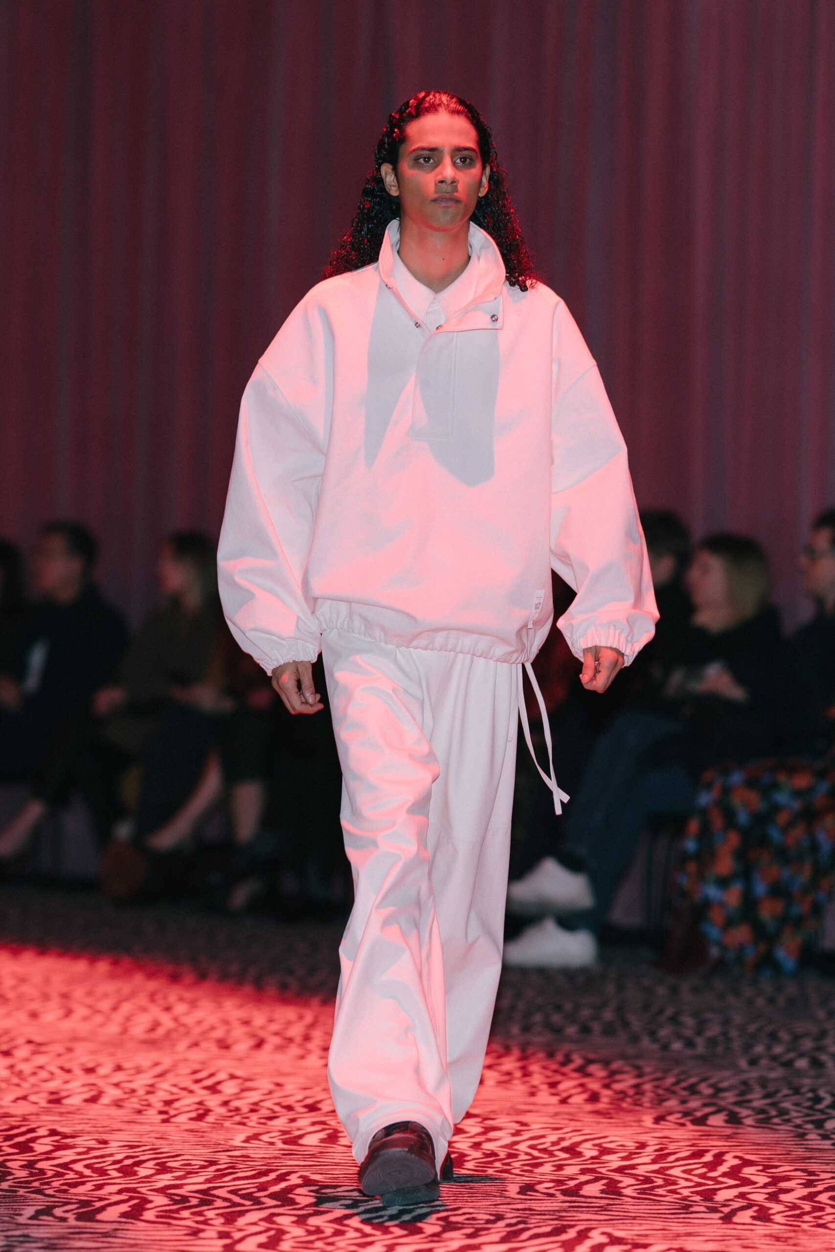 white cotton long-sleeve hooded oversized hoodie
