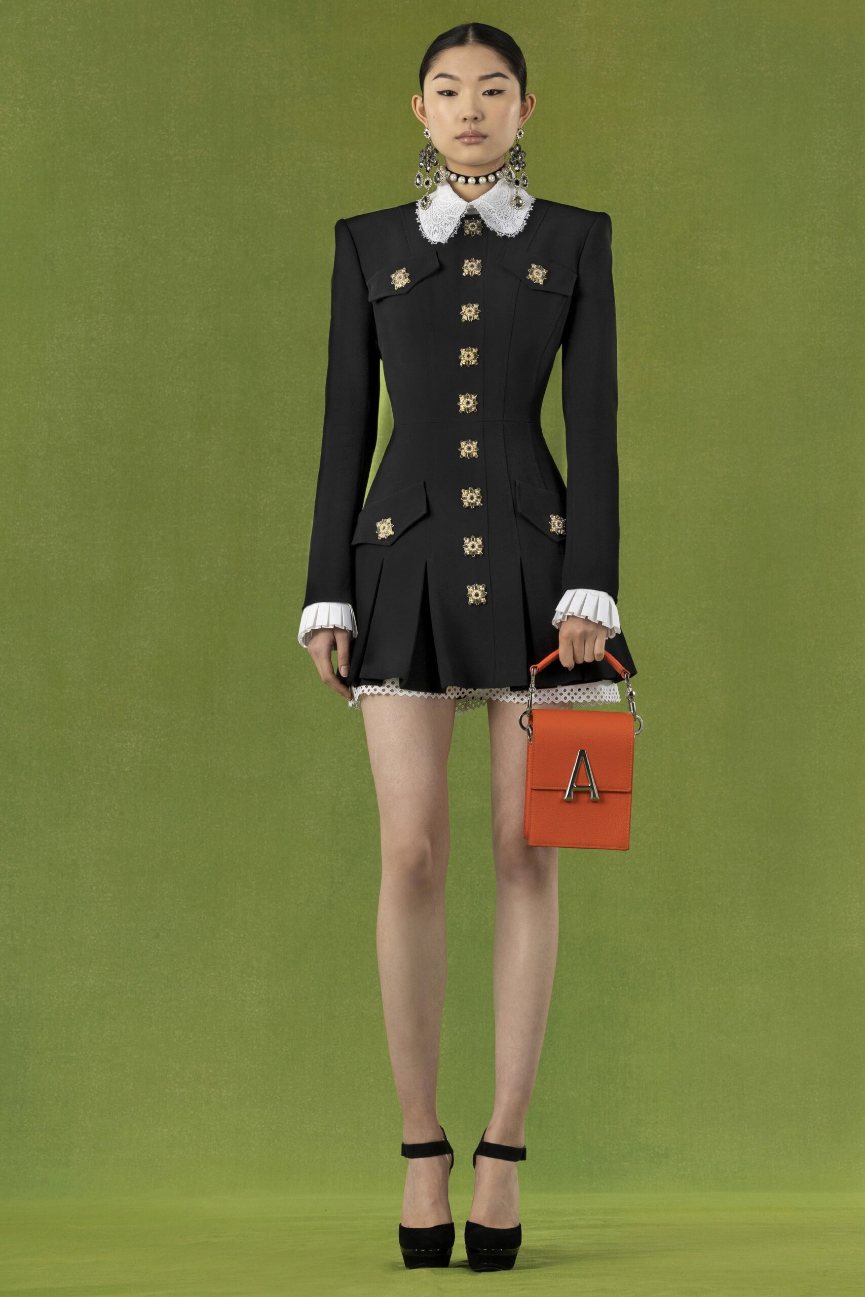 black cotton long-sleeve collared fitted pleated buttoned blazer