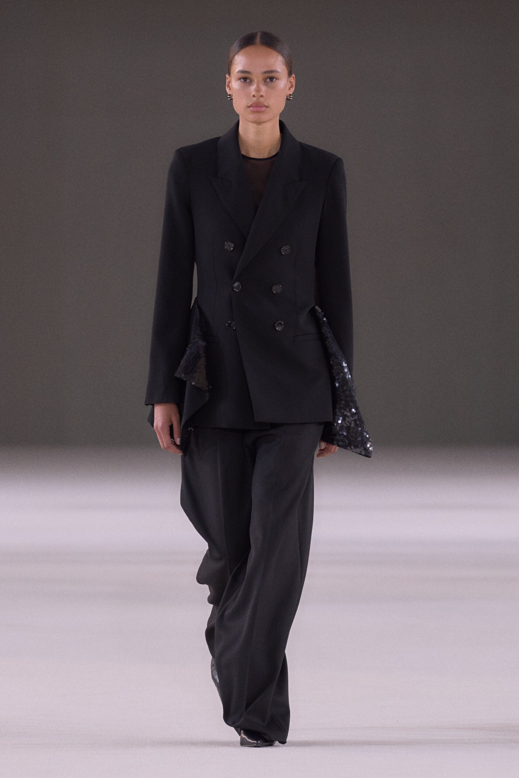 black wool long-sleeve collared tailored zippered blazer