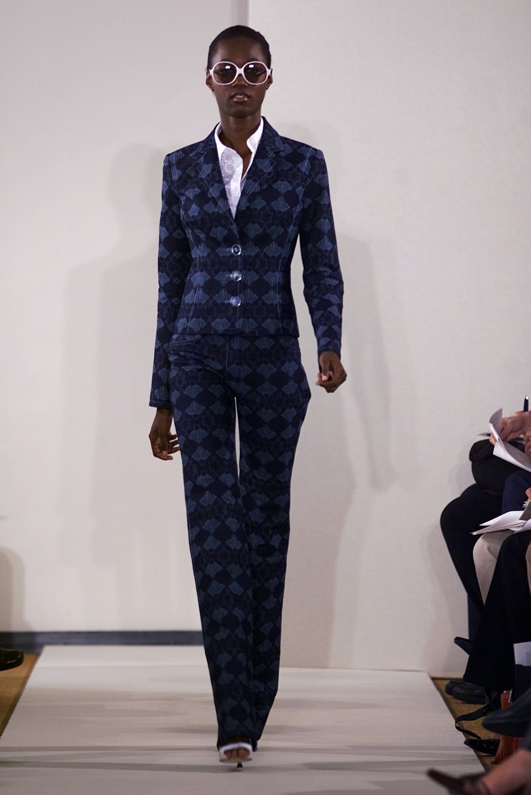 blue cotton long-sleeve collared tailored buttoned printed suit