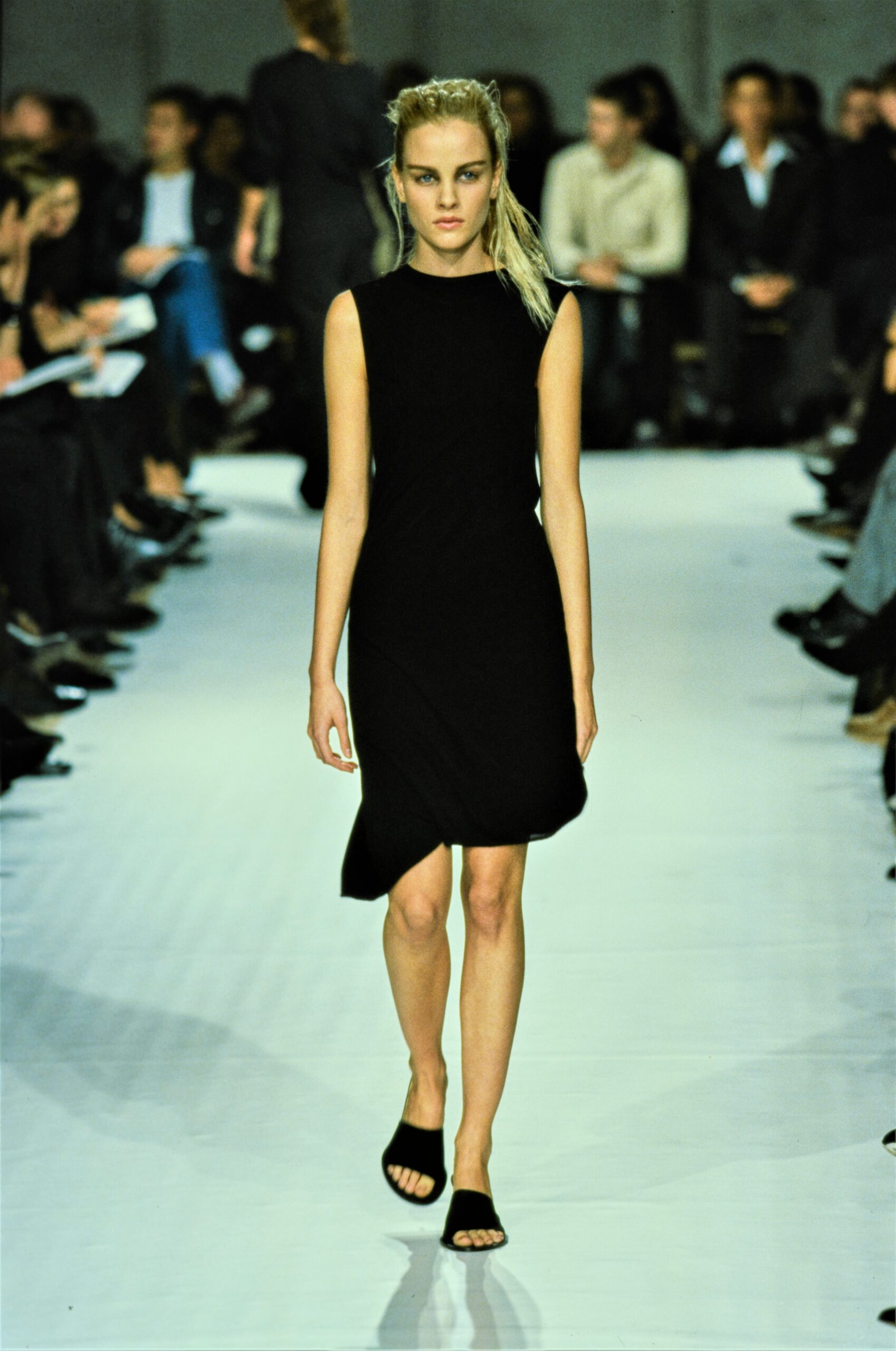 black fitted sleeveless dress