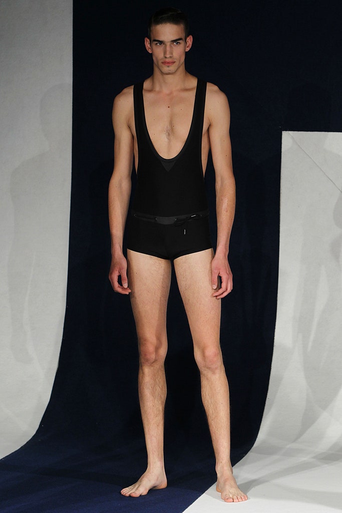 black fitted sleeveless bodysuit