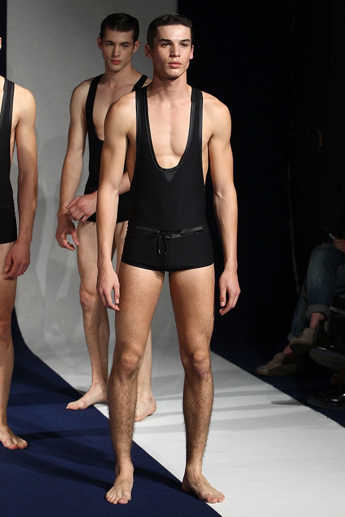 black fitted sleeveless bodysuit