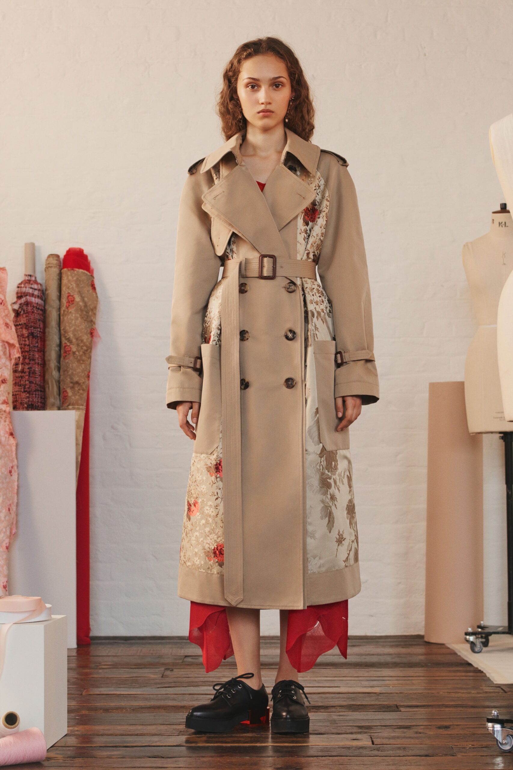beige cotton long-sleeve collared fitted embroidered belted trench