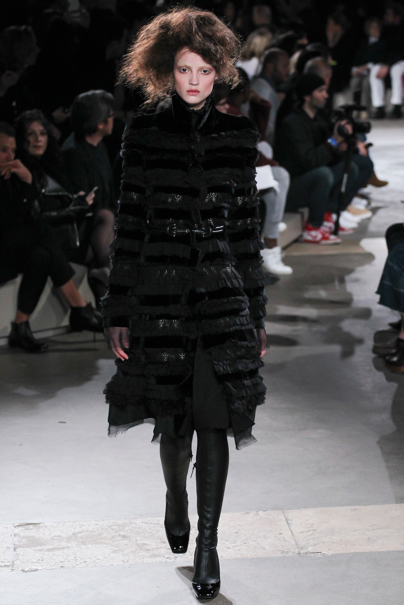 black fur long-sleeve collared fitted layered belted coat